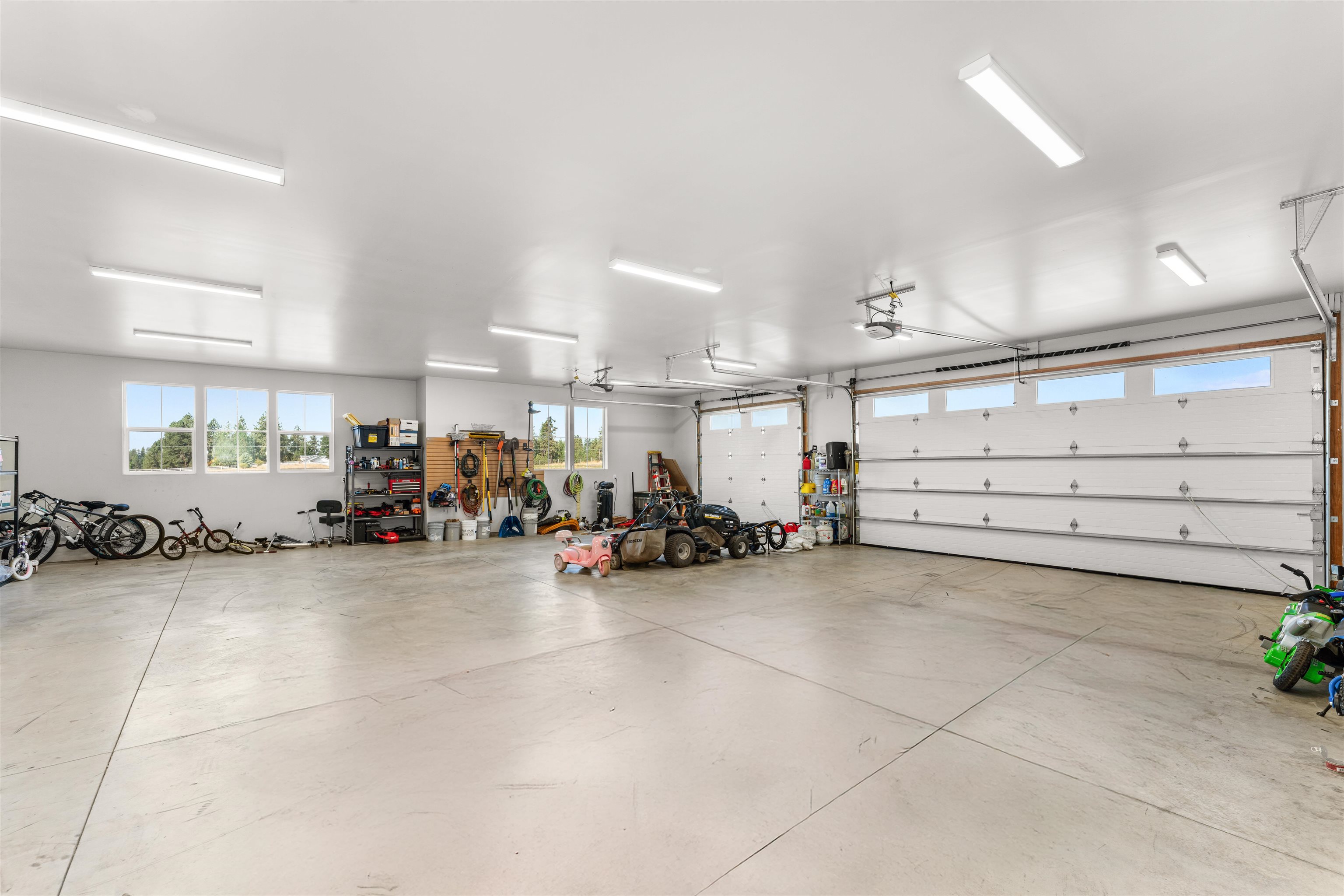 Spokane, Washington, 99224, United States, 5 Bedrooms Bedrooms, ,3 BathroomsBathrooms,Residential,For Sale,1975464