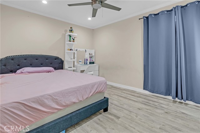 Los Angeles, California, 91605, United States, 5 Bedrooms Bedrooms, ,4 BathroomsBathrooms,Residential,For Sale,1979926