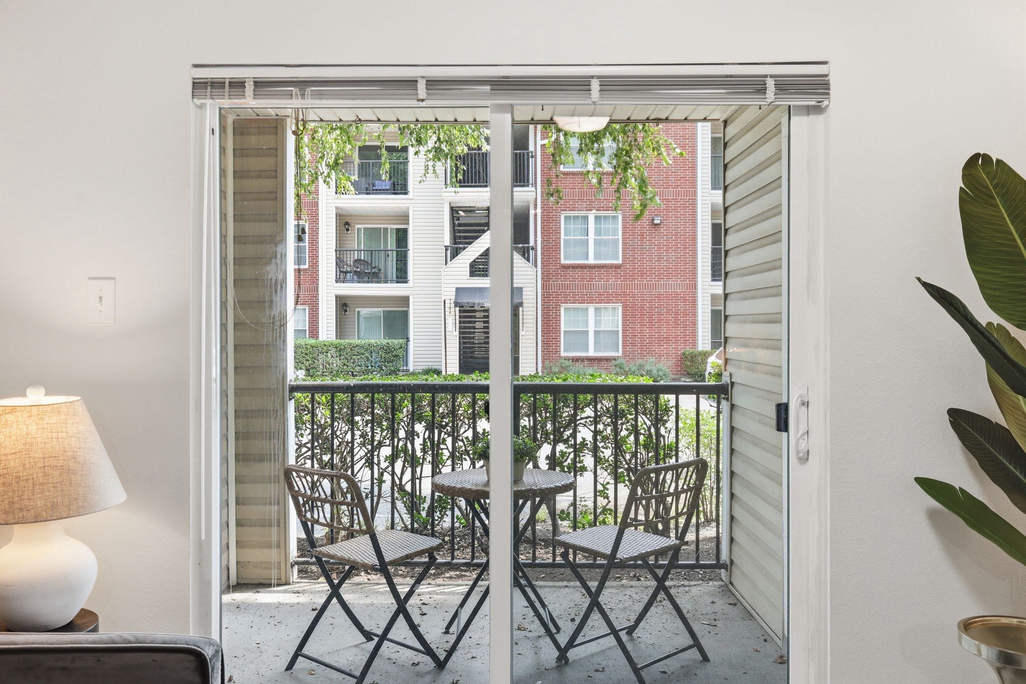 3303 Wyndham Circle, Alexandria, VA, 22302 - 物件實景
