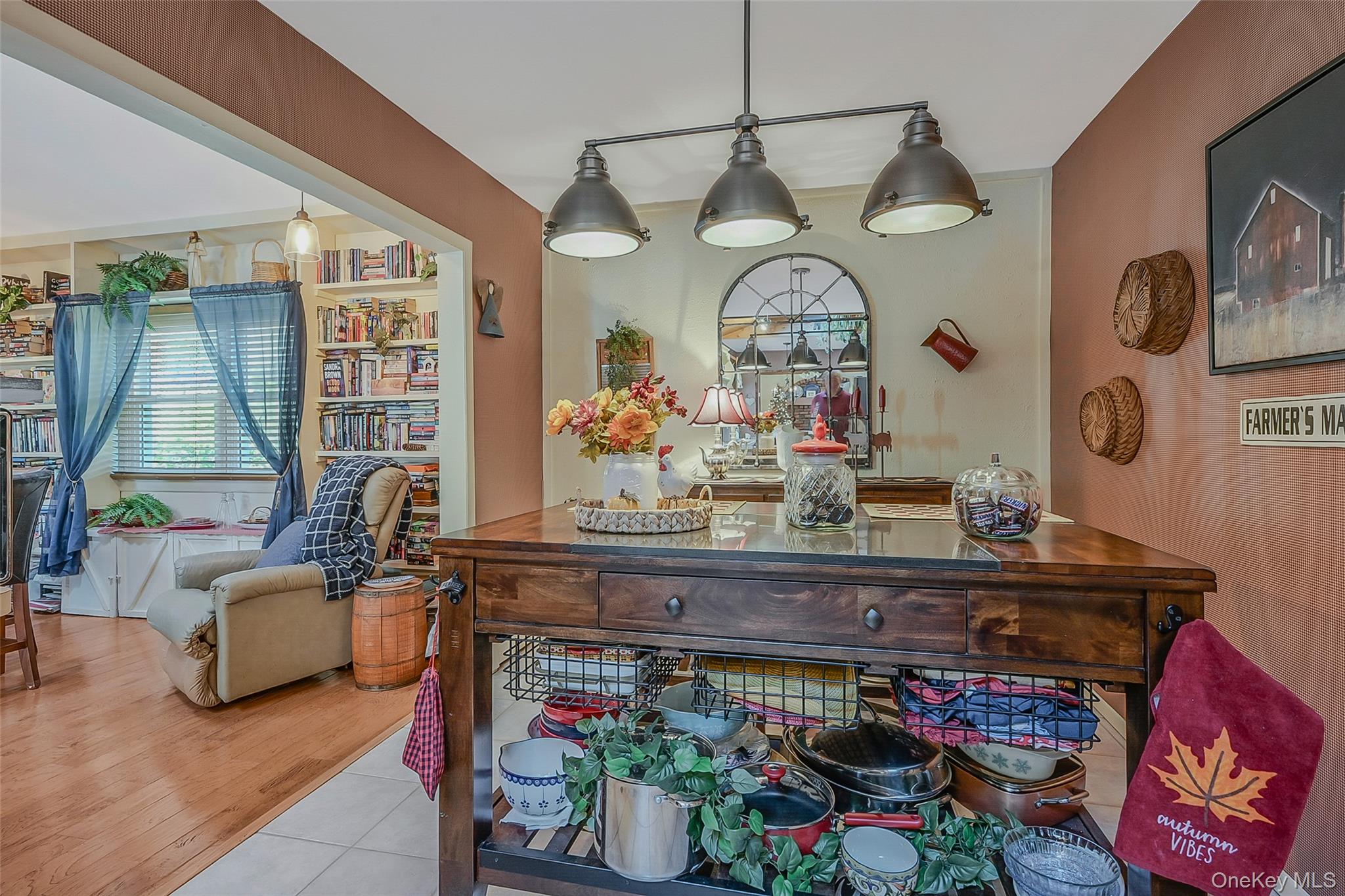 Selden, New York, 11784, United States, 3 Bedrooms Bedrooms, ,2 BathroomsBathrooms,Residential,For Sale,1988093