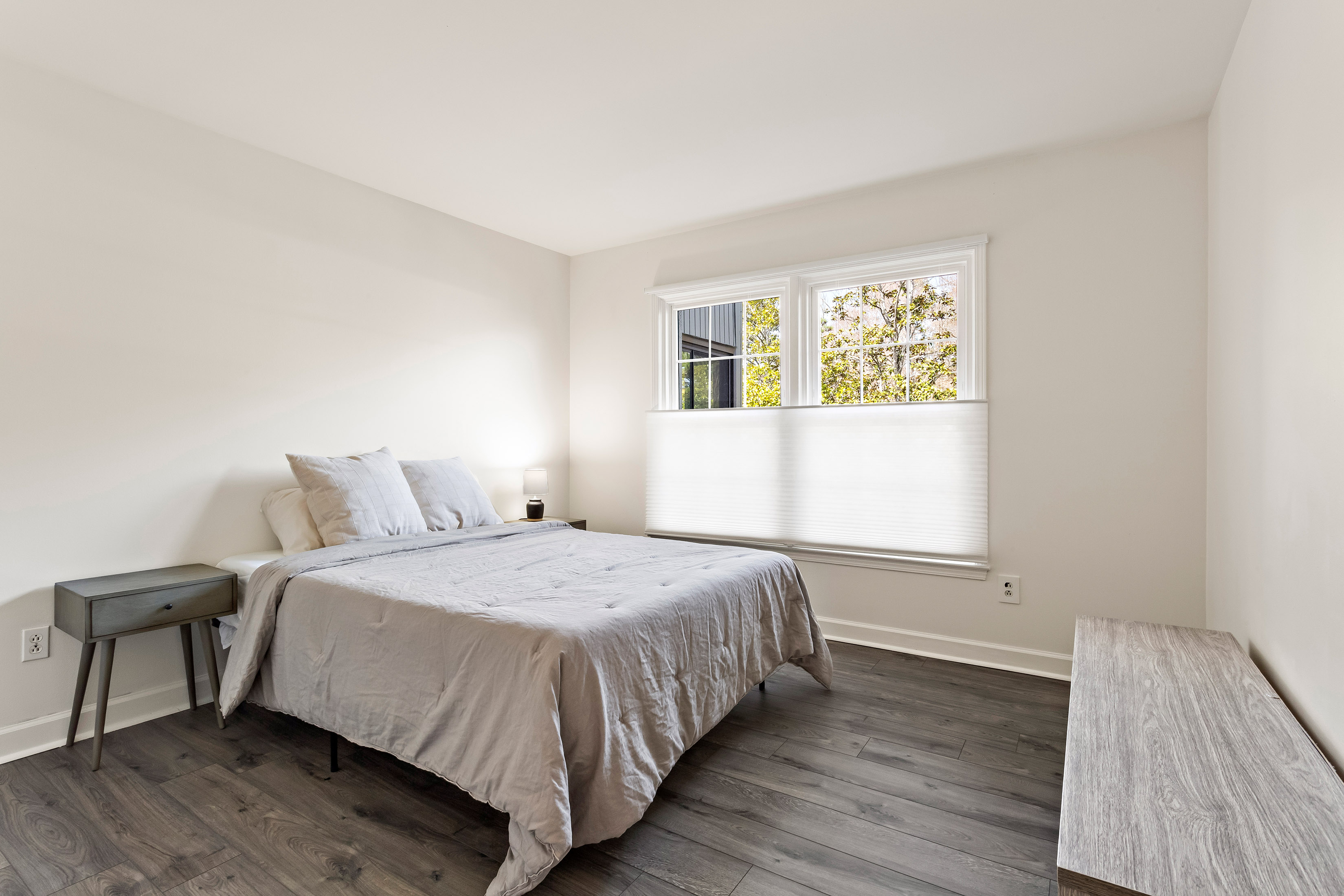  Light-filled Two Bedroom Condo in Amenity-rich Cross Creek - 物件實景