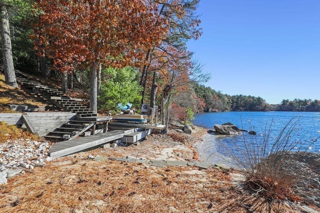 Plymouth, Massachusetts, 02360, United States, 4 Bedrooms Bedrooms, ,5 BathroomsBathrooms,Residential,For Sale,2040614
