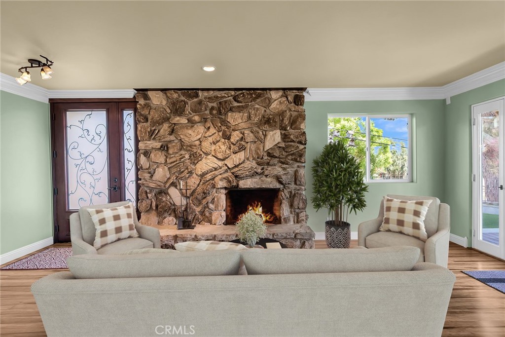 Jurupa Valley, California, 92509, United States, 3 Bedrooms Bedrooms, ,2 BathroomsBathrooms,Residential,For Sale,1939964