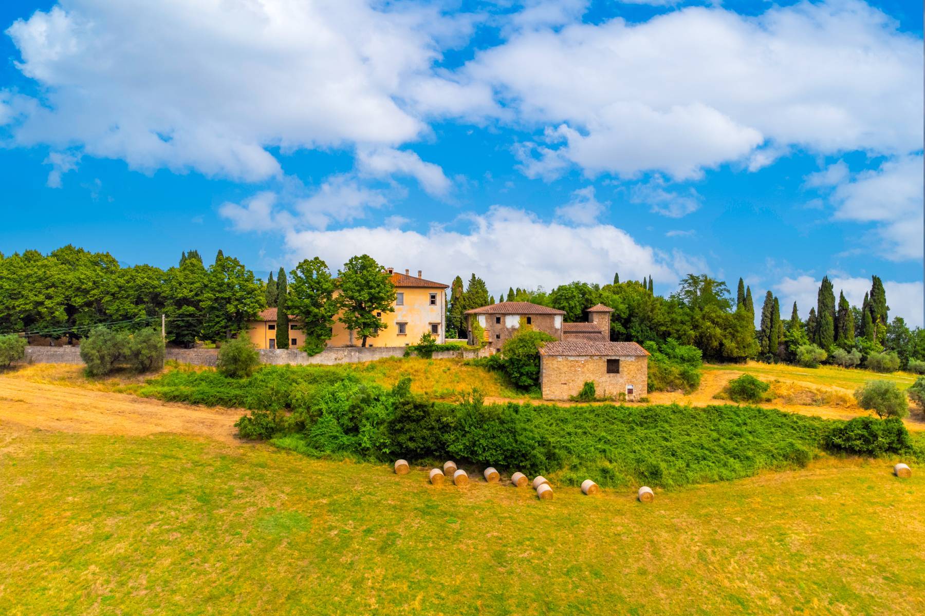 Barberino di Mugello, Firenze, 50031, IT, 35 Bedrooms Bedrooms, ,25 BathroomsBathrooms,Residential,For Sale,1926521