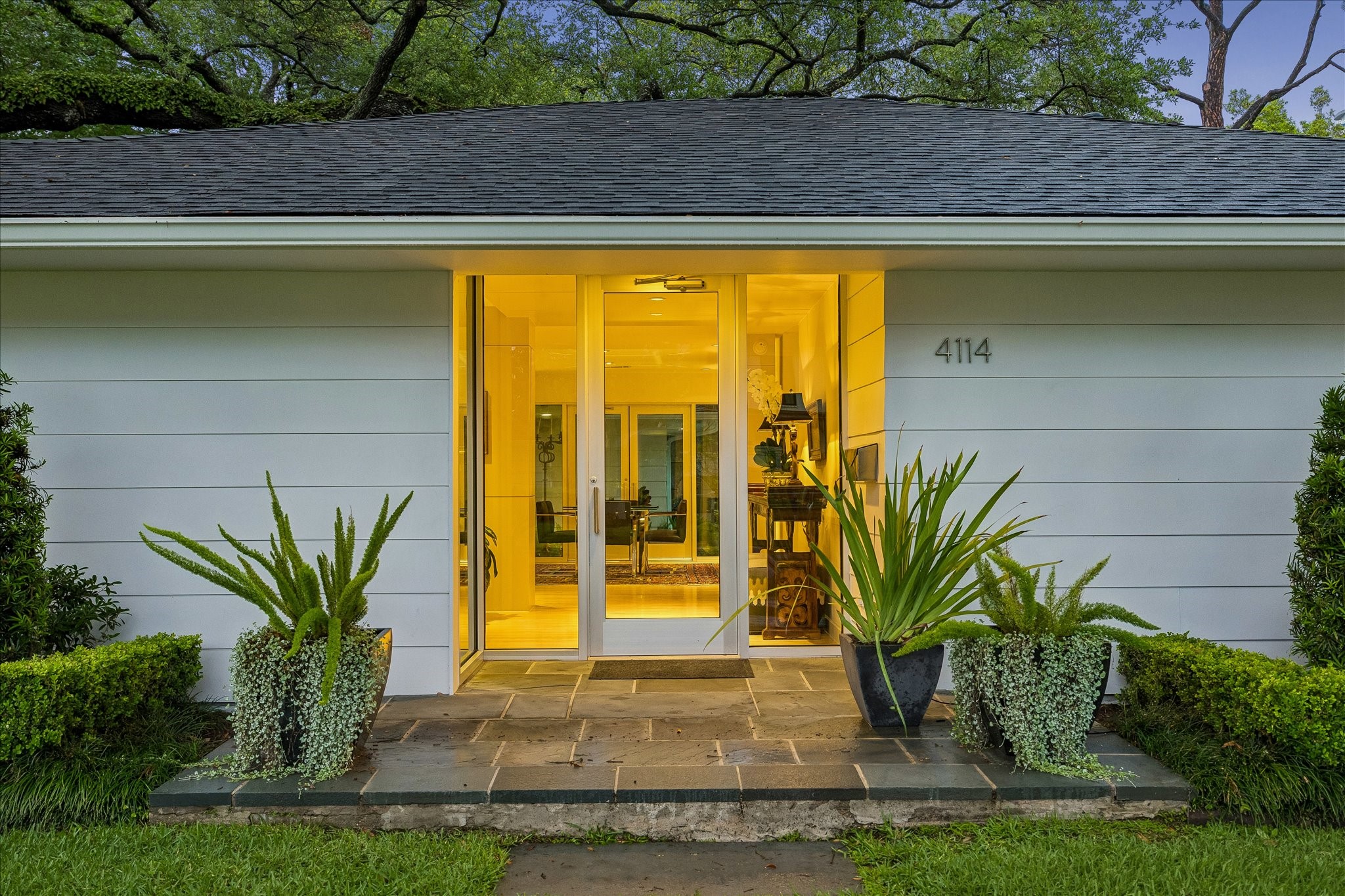  4114 Whitman Street - 物件實景