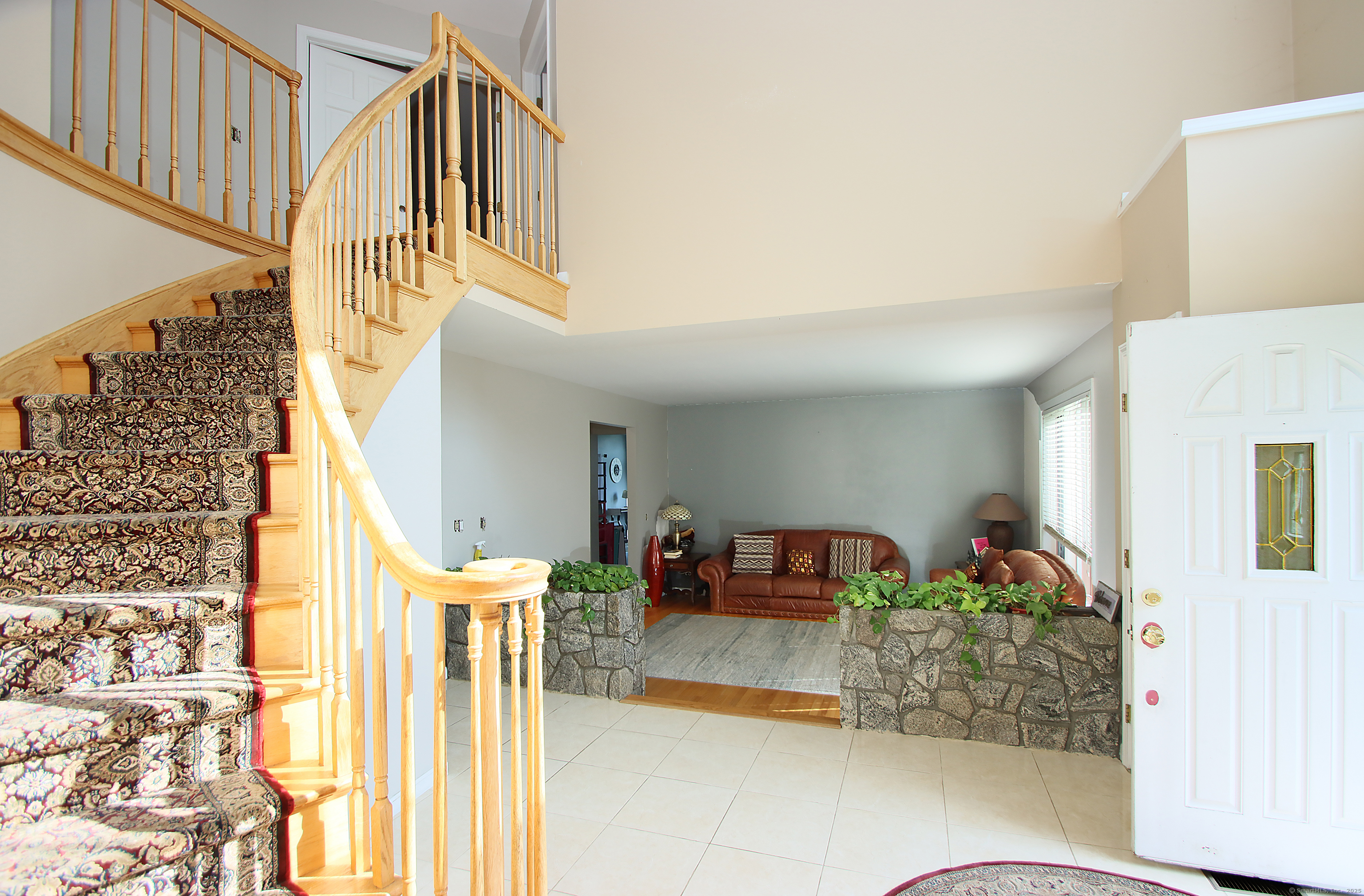 Danbury, Connecticut, 06811, United States, 4 Bedrooms Bedrooms, ,3 BathroomsBathrooms,Residential,For Sale,1947062