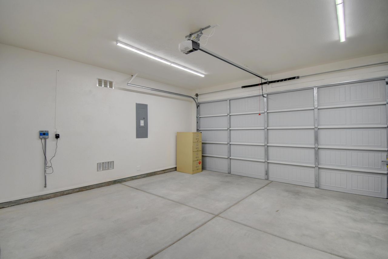 Albuquerque, New Mexico, 87114, United States, 4 Bedrooms Bedrooms, ,3 BathroomsBathrooms,Residential,For Sale,1793165