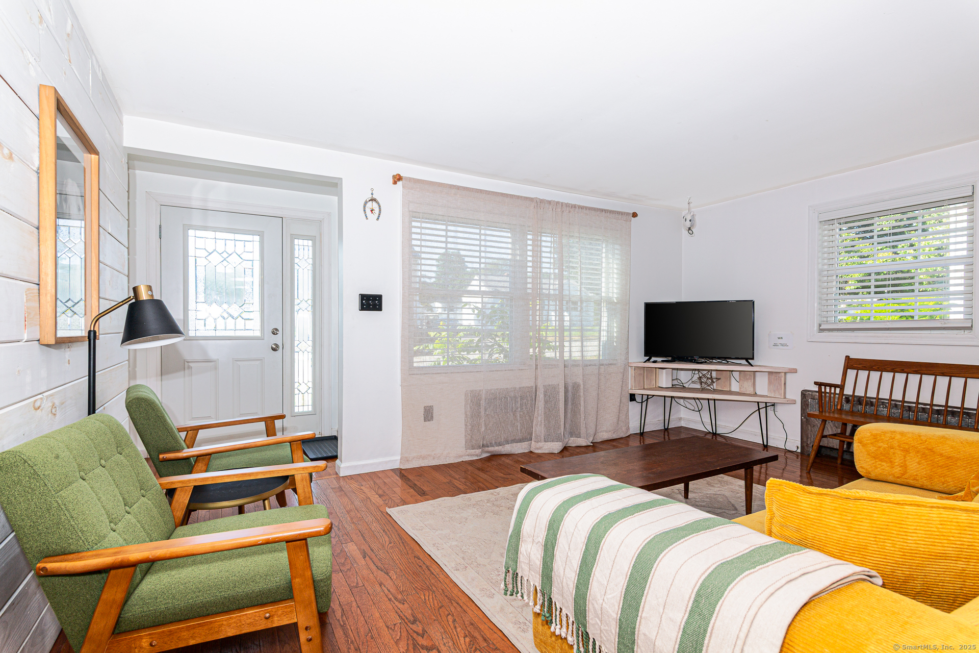 New London, Connecticut, 06320, United States, 2 Bedrooms Bedrooms, ,2 BathroomsBathrooms,Residential,For Sale,1895689