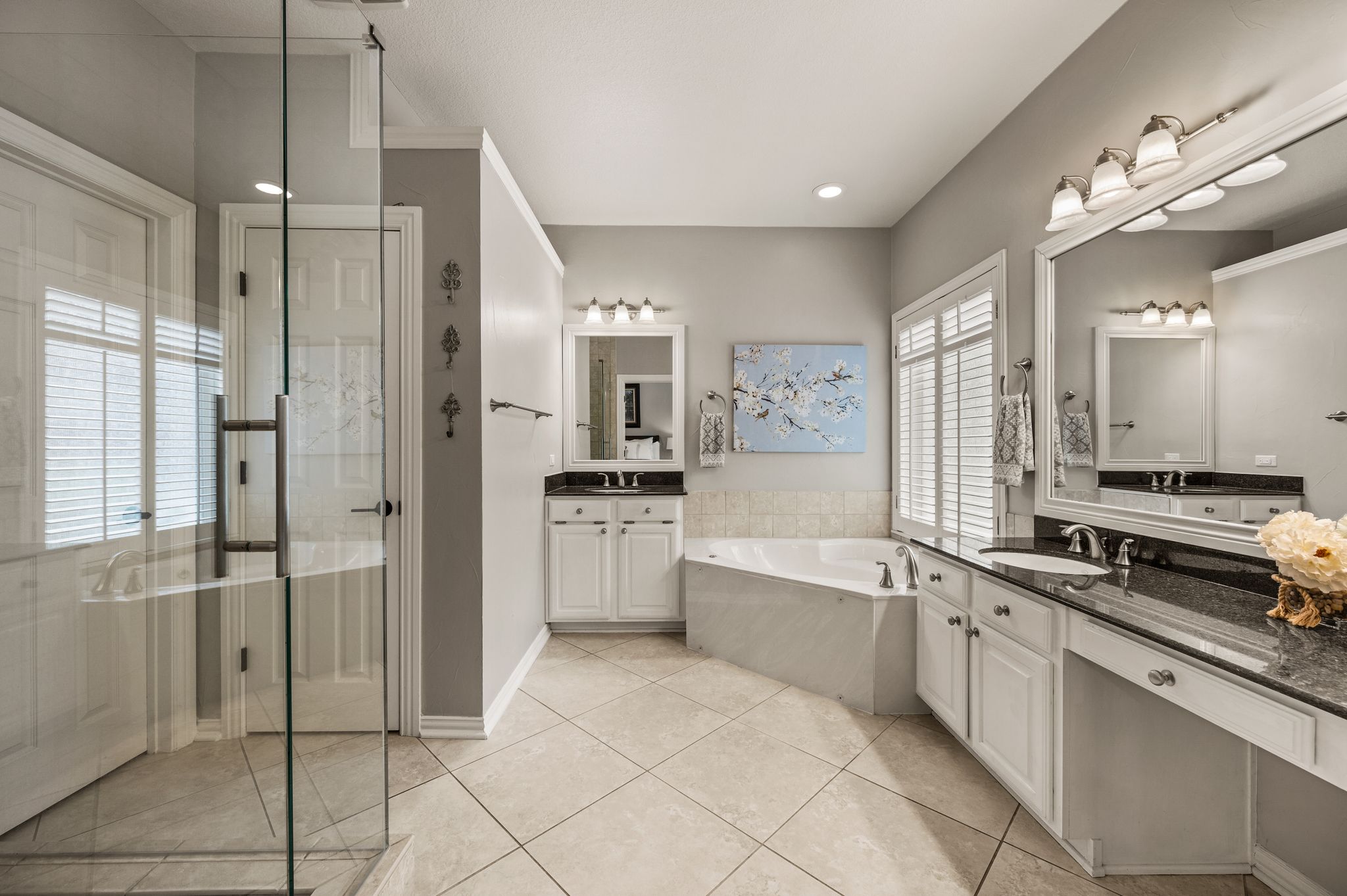  Timeless Elegance on Nearly Half an Acre in Prestigious Southlake Hills - 物件實景