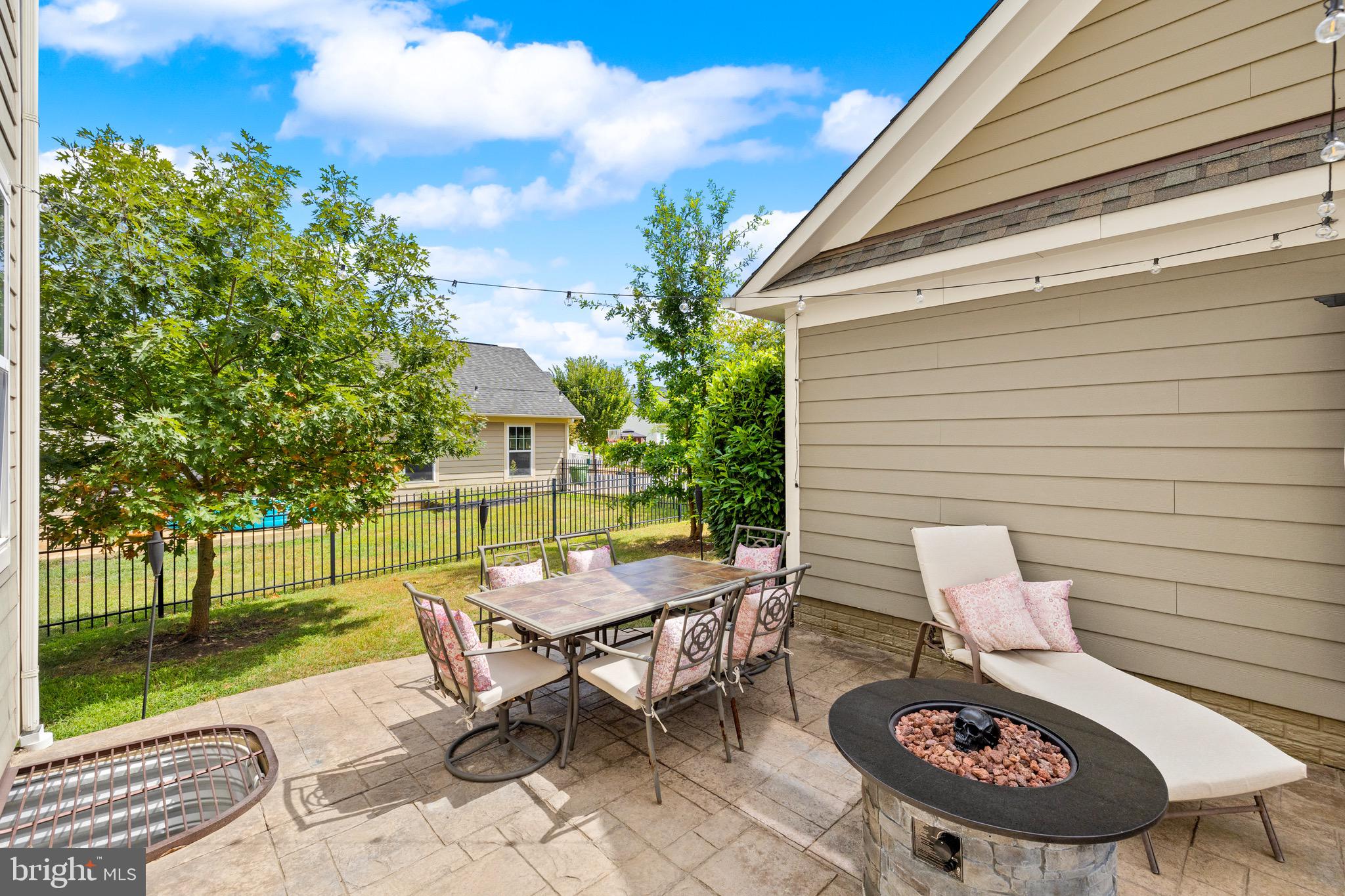 Fredericksburg, Virginia, 22401, United States, 4 Bedrooms Bedrooms, ,3 BathroomsBathrooms,Residential,For Sale,1927821