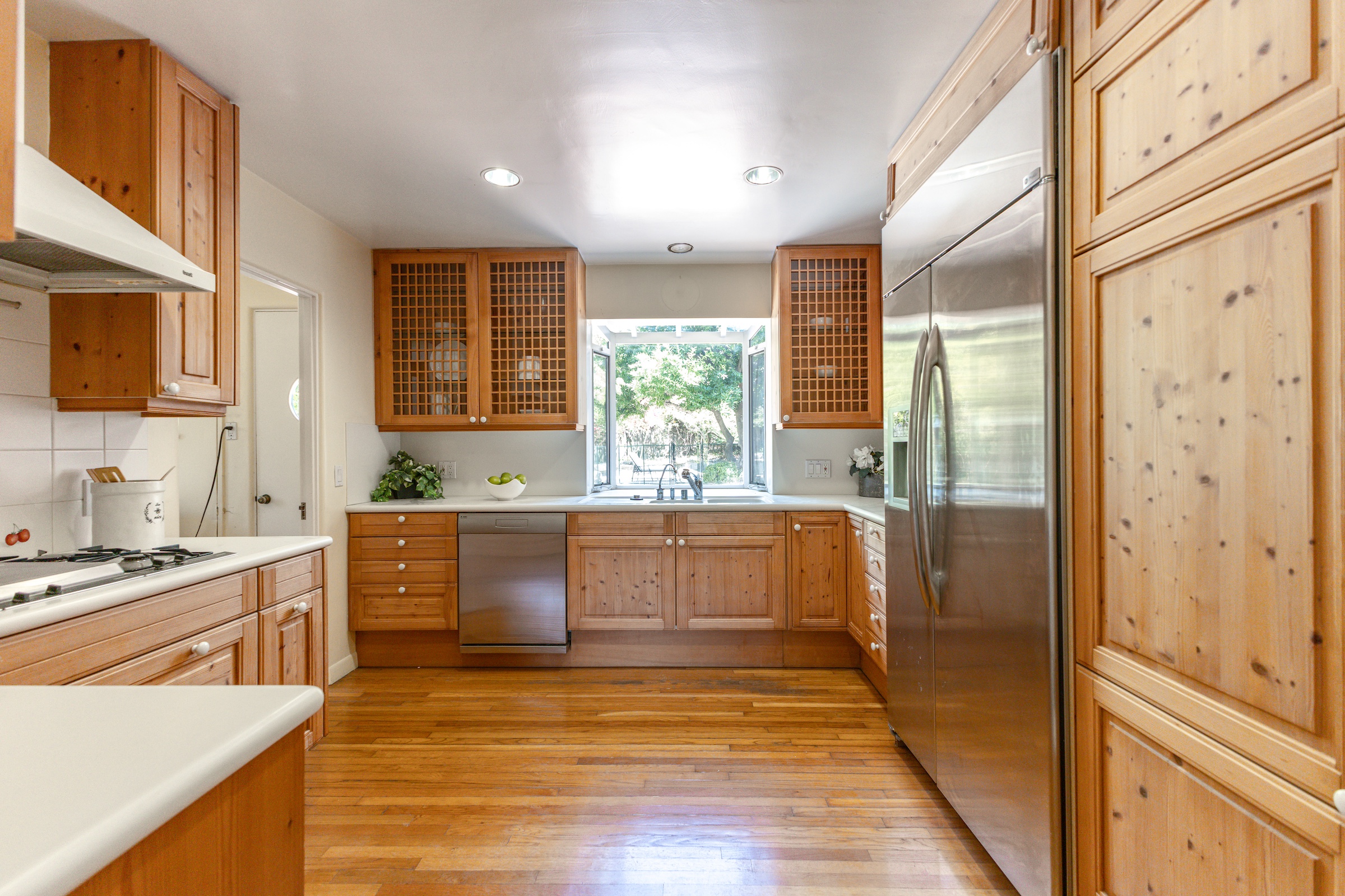  2421 Ridgeway Road - 物件實景