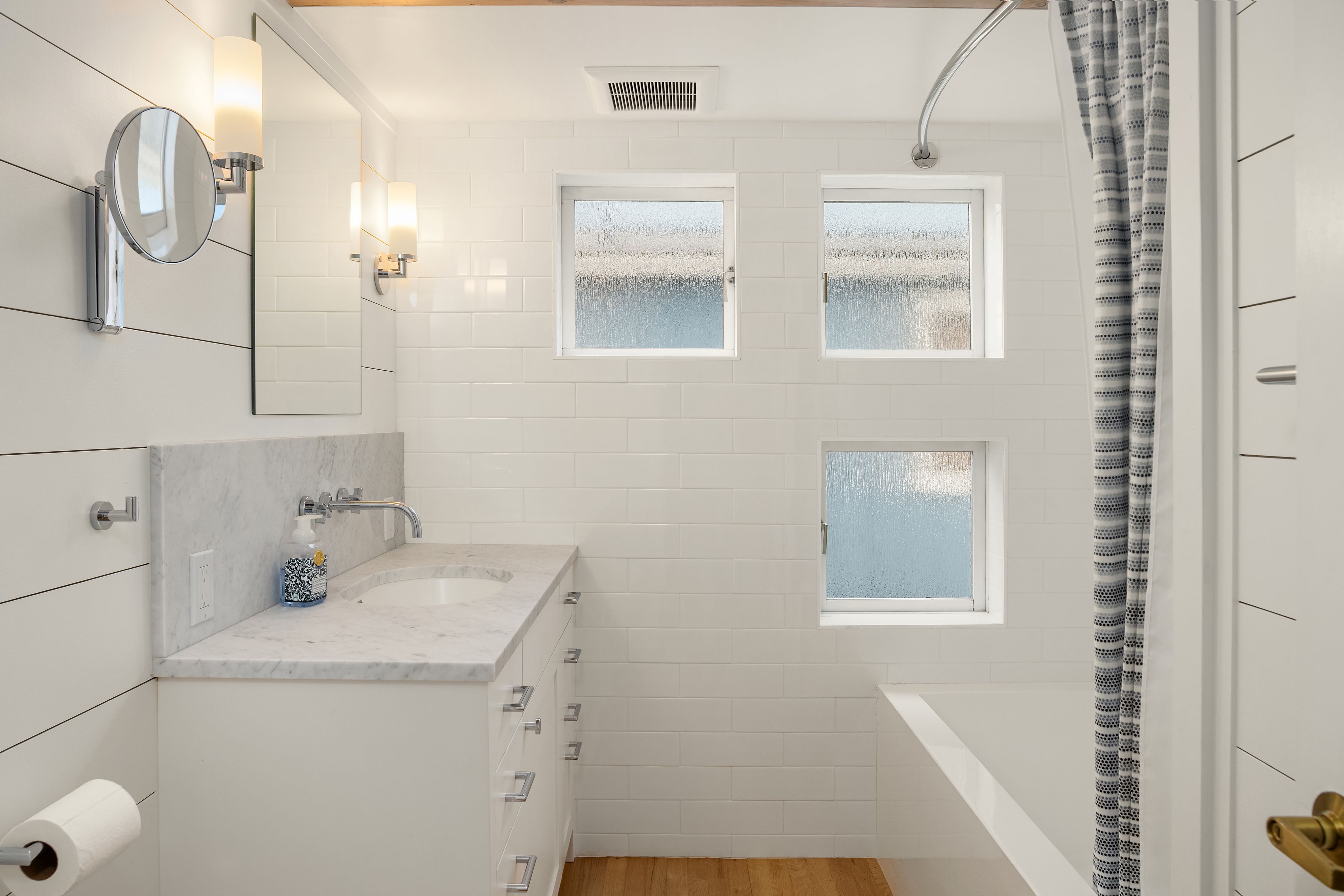  2466 Westlake Ave N #8, Seattle, WA 98109 - 物件實景