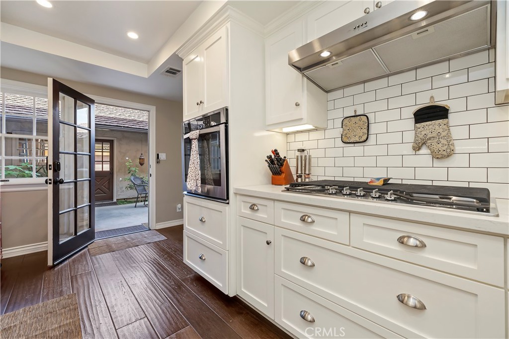 Sierra Madre, California, 91024, United States, 2 Bedrooms Bedrooms, ,3 BathroomsBathrooms,Residential,For Sale,1992859