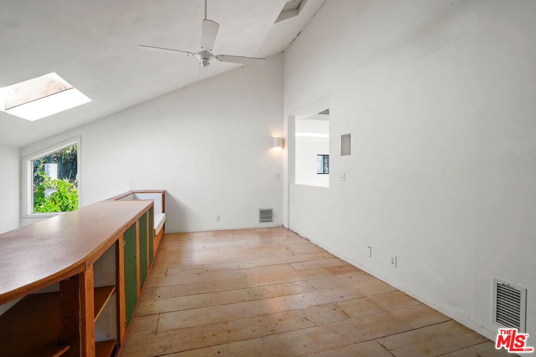Malibu, California, 90265, United States, 3 Bedrooms Bedrooms, ,3 BathroomsBathrooms,Residential,For Sale,1859463