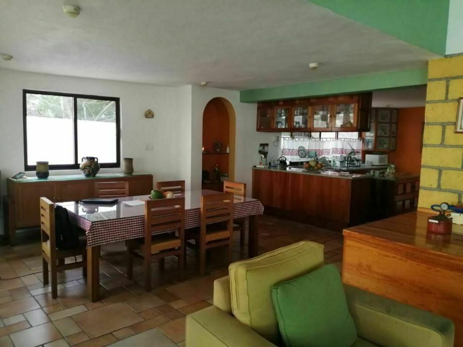 Cuernavaca, Morelos, 62100, Mexico, 4 Bedrooms Bedrooms, ,5 BathroomsBathrooms,Residential,For Sale,1917841