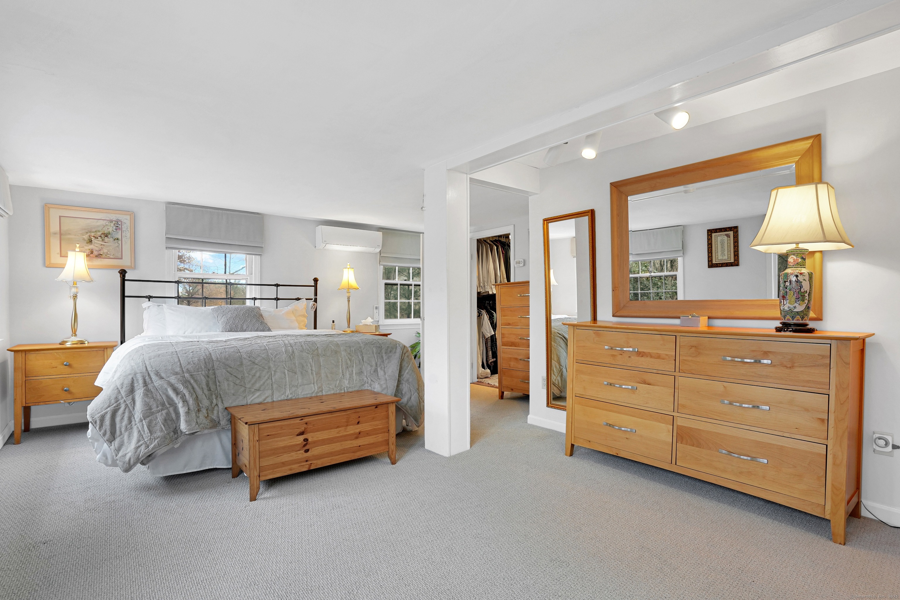 Canton, Connecticut, 06019, United States, 4 Bedrooms Bedrooms, ,3 BathroomsBathrooms,Residential,For Sale,1987943