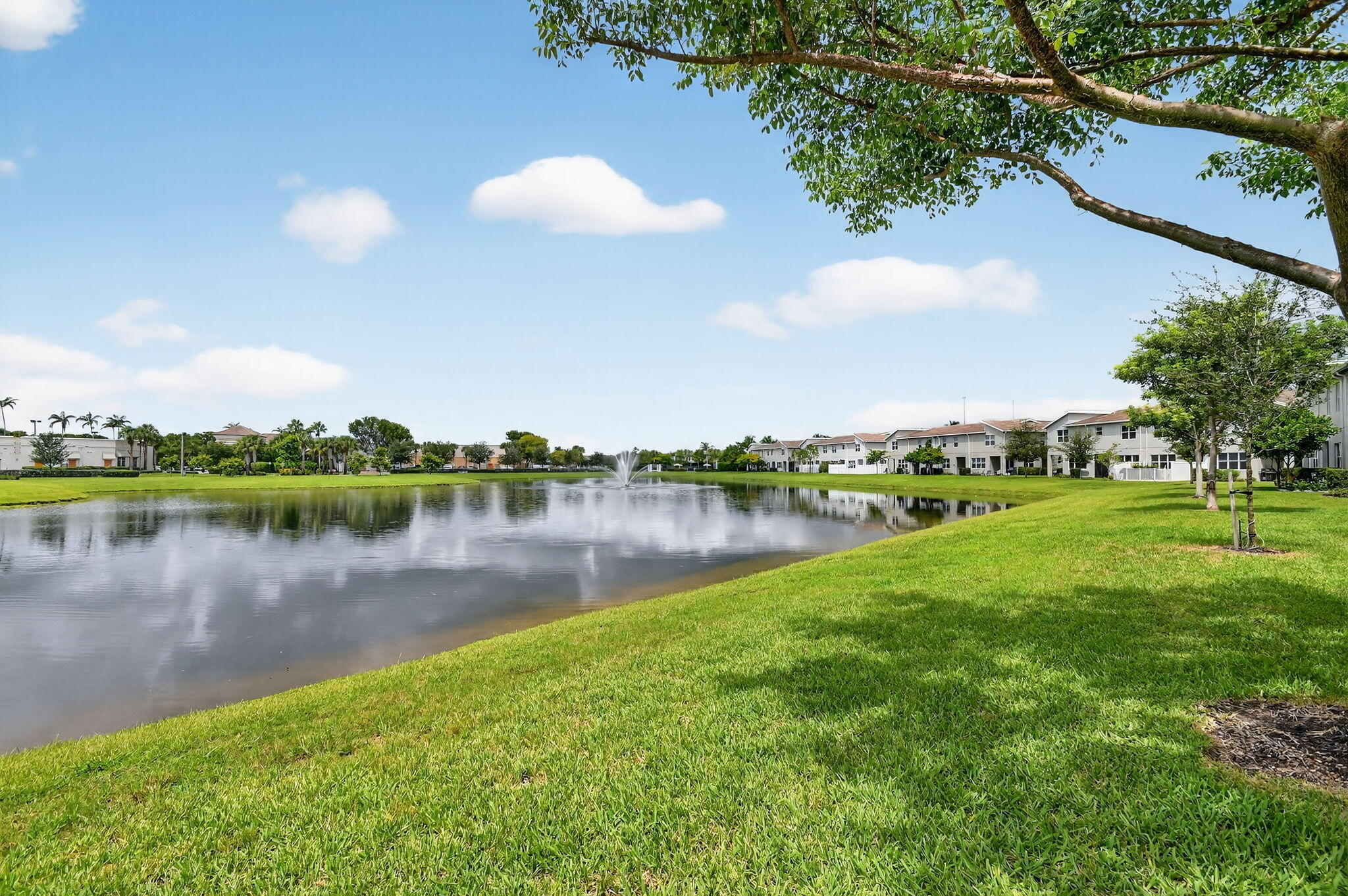Lake Worth, Florida, 33467, United States, 4 Bedrooms Bedrooms, ,3 BathroomsBathrooms,Residential,For Sale,1819485