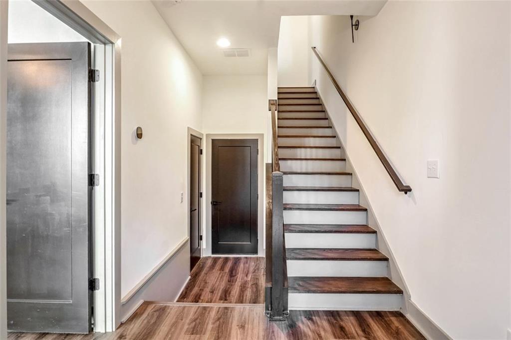 Atlanta, Georgia, 30307, United States, 3 Bedrooms Bedrooms, ,4 BathroomsBathrooms,Residential,For Sale,1837397