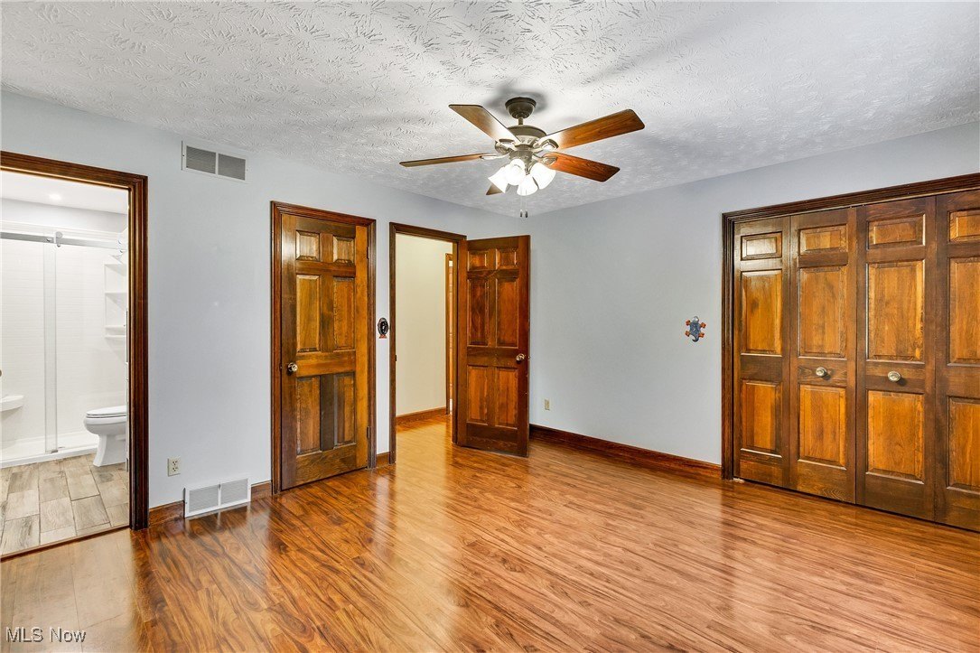 Kinsman, Ohio, 44428, United States, 4 Bedrooms Bedrooms, ,4 BathroomsBathrooms,Residential,For Sale,1983424