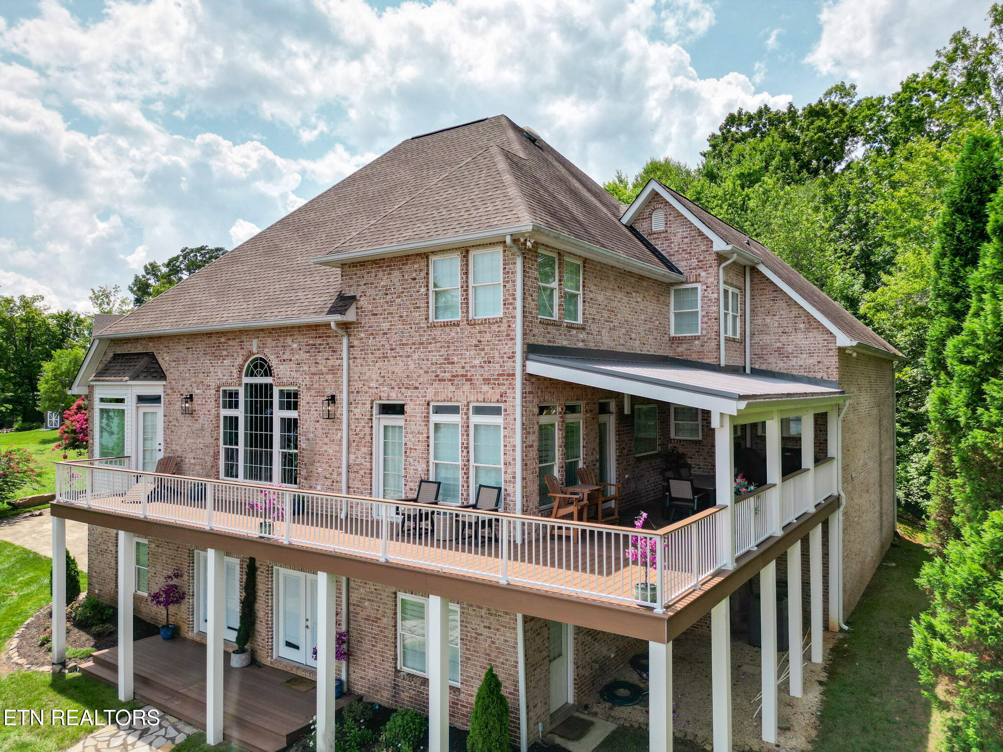 Spring City, Tennessee, 37381, United States, 3 Bedrooms Bedrooms, ,5 BathroomsBathrooms,Residential,For Sale,1900794