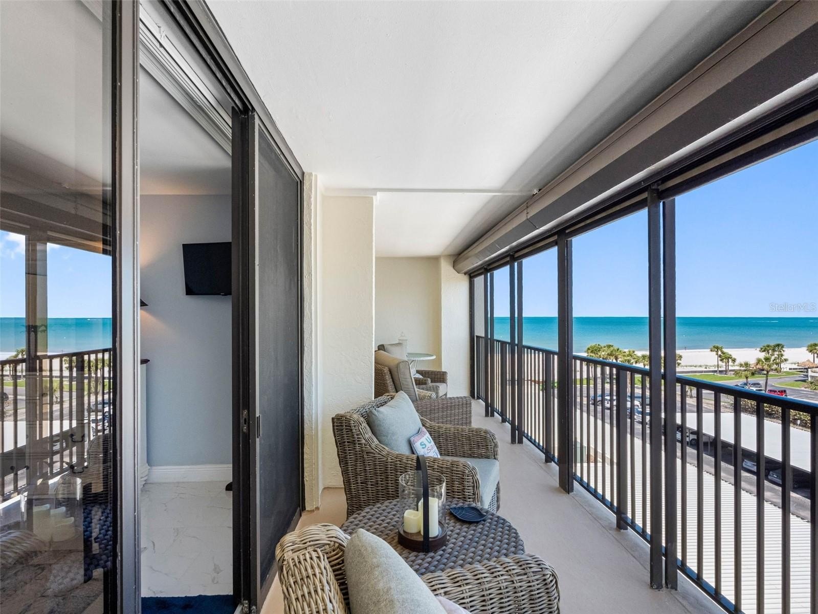 CLEARWATER BEACH, Florida, 33767, United States, 2 Bedrooms Bedrooms, ,2 BathroomsBathrooms,Residential,For Sale,1937556