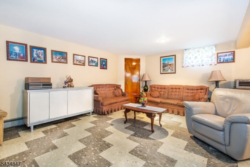 Woodland Park, New Jersey, 07424, United States, 3 Bedrooms Bedrooms, ,3 BathroomsBathrooms,Residential,For Sale,2048674
