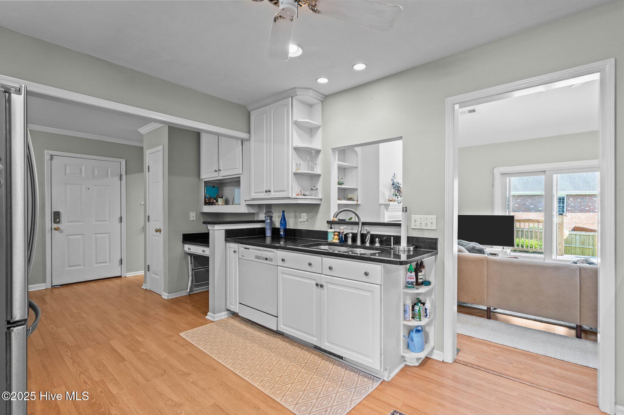 Wilmington, North Carolina, 28412, United States, 4 Bedrooms Bedrooms, ,4 BathroomsBathrooms,Residential,For Sale,1936997