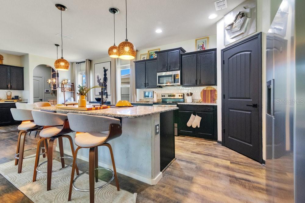 Winter Garden, Florida, 34787, United States, 4 Bedrooms Bedrooms, ,4 BathroomsBathrooms,Residential,For Sale,1828457