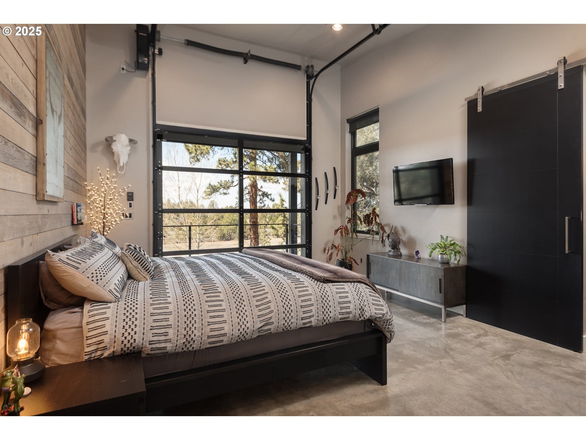  21060 KNOTT RD Bend, OR 97702 - 物件實景