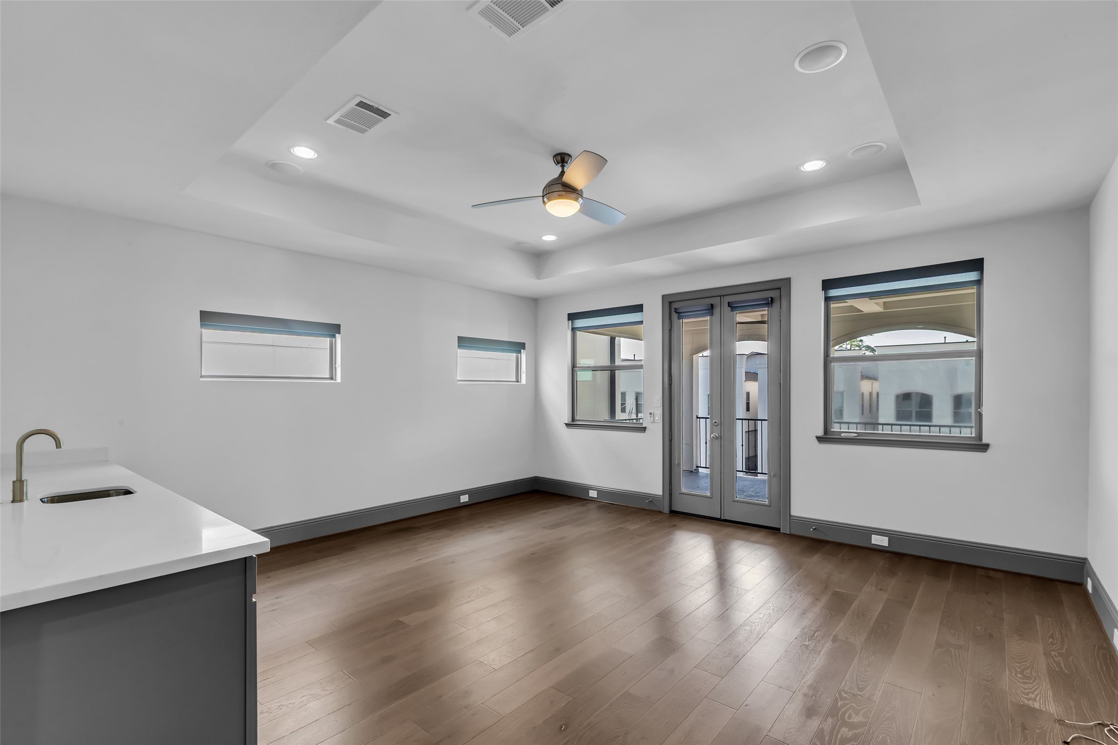 Houston, Texas, 77008, United States, 4 Bedrooms Bedrooms, ,4 BathroomsBathrooms,Residential,For Sale,1989556