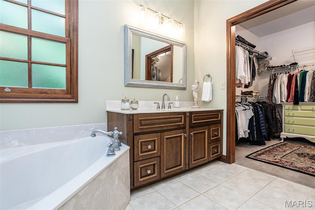 Godfrey, Illinois, 62035, United States, 3 Bedrooms Bedrooms, ,3 BathroomsBathrooms,Residential,For Sale,1940869
