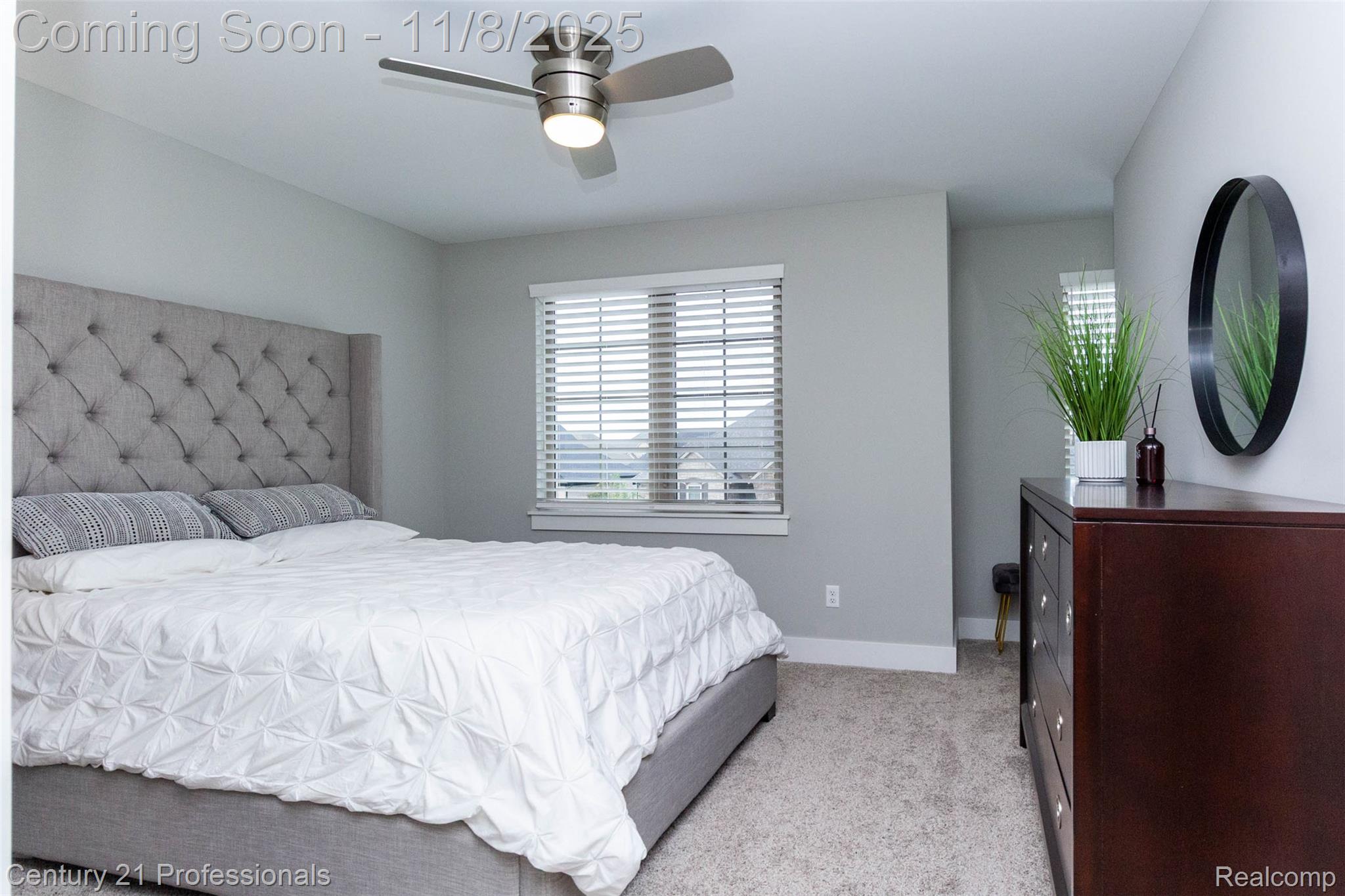 Macomb, Michigan, 48044, United States, 4 Bedrooms Bedrooms, ,3 BathroomsBathrooms,Residential,For Sale,1985765