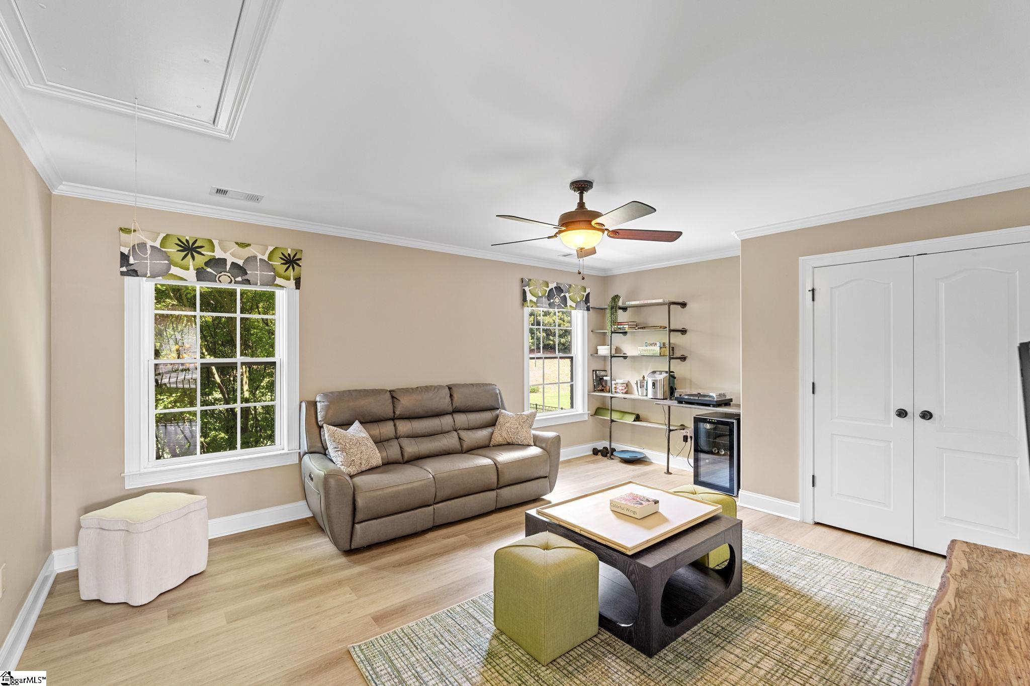 Greenville, South Carolina, 29609, United States, 4 Bedrooms Bedrooms, ,3 BathroomsBathrooms,Residential,For Sale,1907277