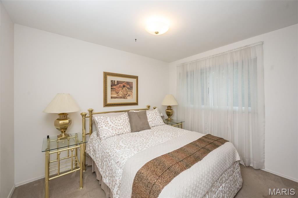 Chesterfield, Missouri, 63017, United States, 4 Bedrooms Bedrooms, ,3 BathroomsBathrooms,Residential,For Sale,1932834