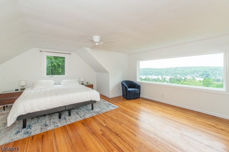 Sparta Twp., New Jersey, 07871, United States, 4 Bedrooms Bedrooms, ,3 BathroomsBathrooms,Residential,For Sale,1901474