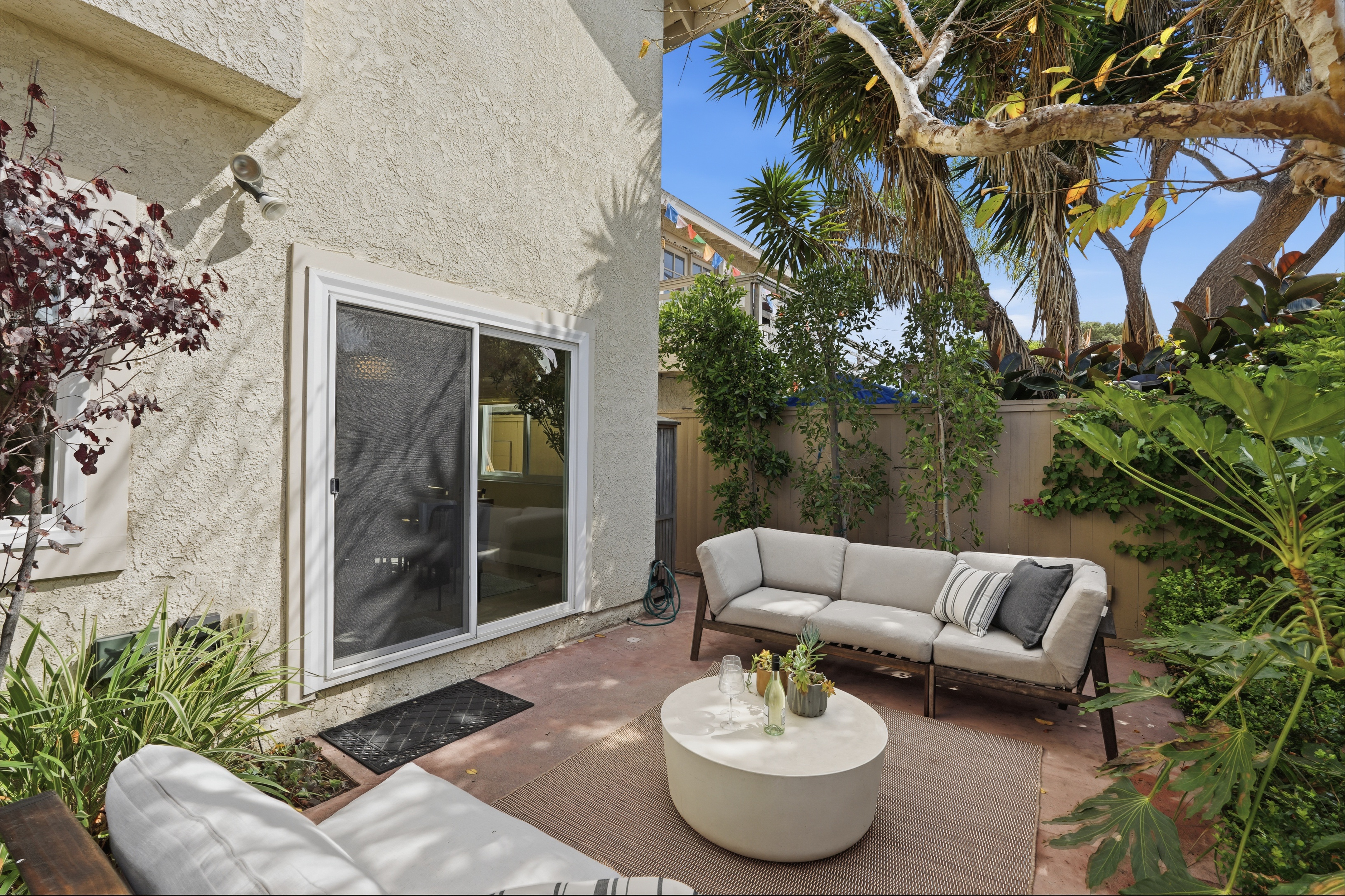  2220 Clark Lane, Redondo Beach, CA 90278 - 物件實景