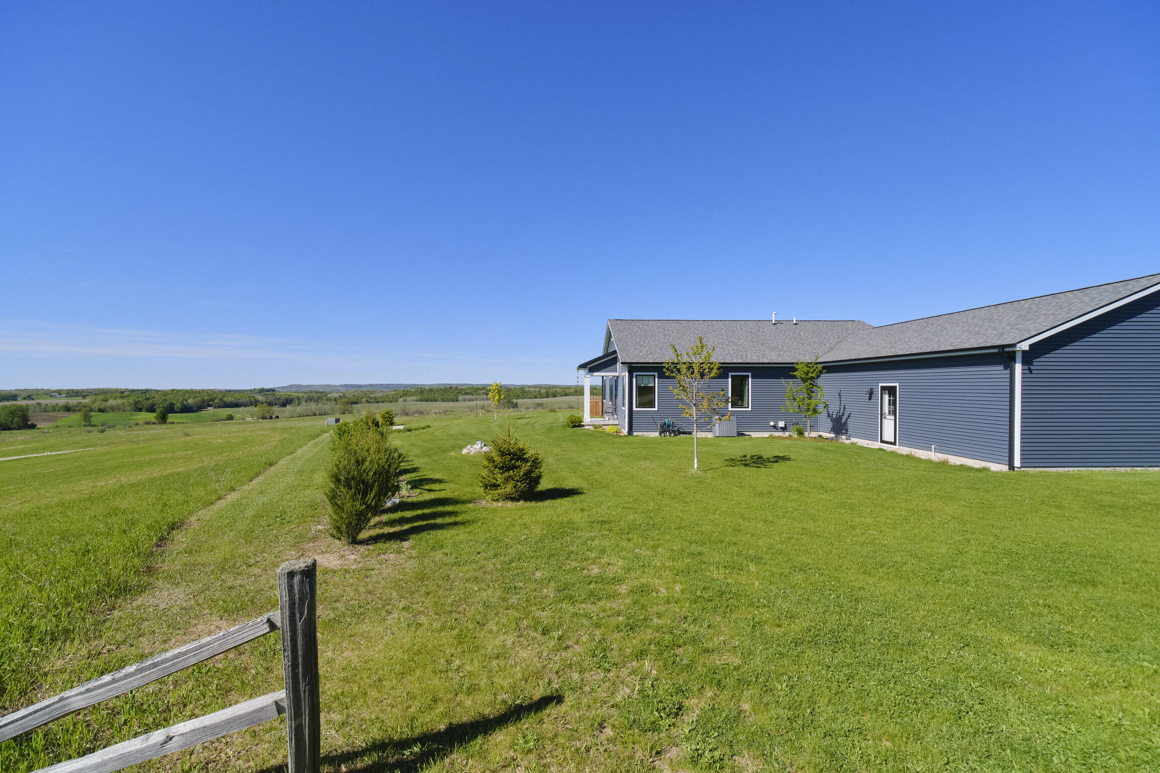 Manistee, Michigan, 49660, United States, 3 Bedrooms Bedrooms, ,2 BathroomsBathrooms,Residential,For Sale,2049083
