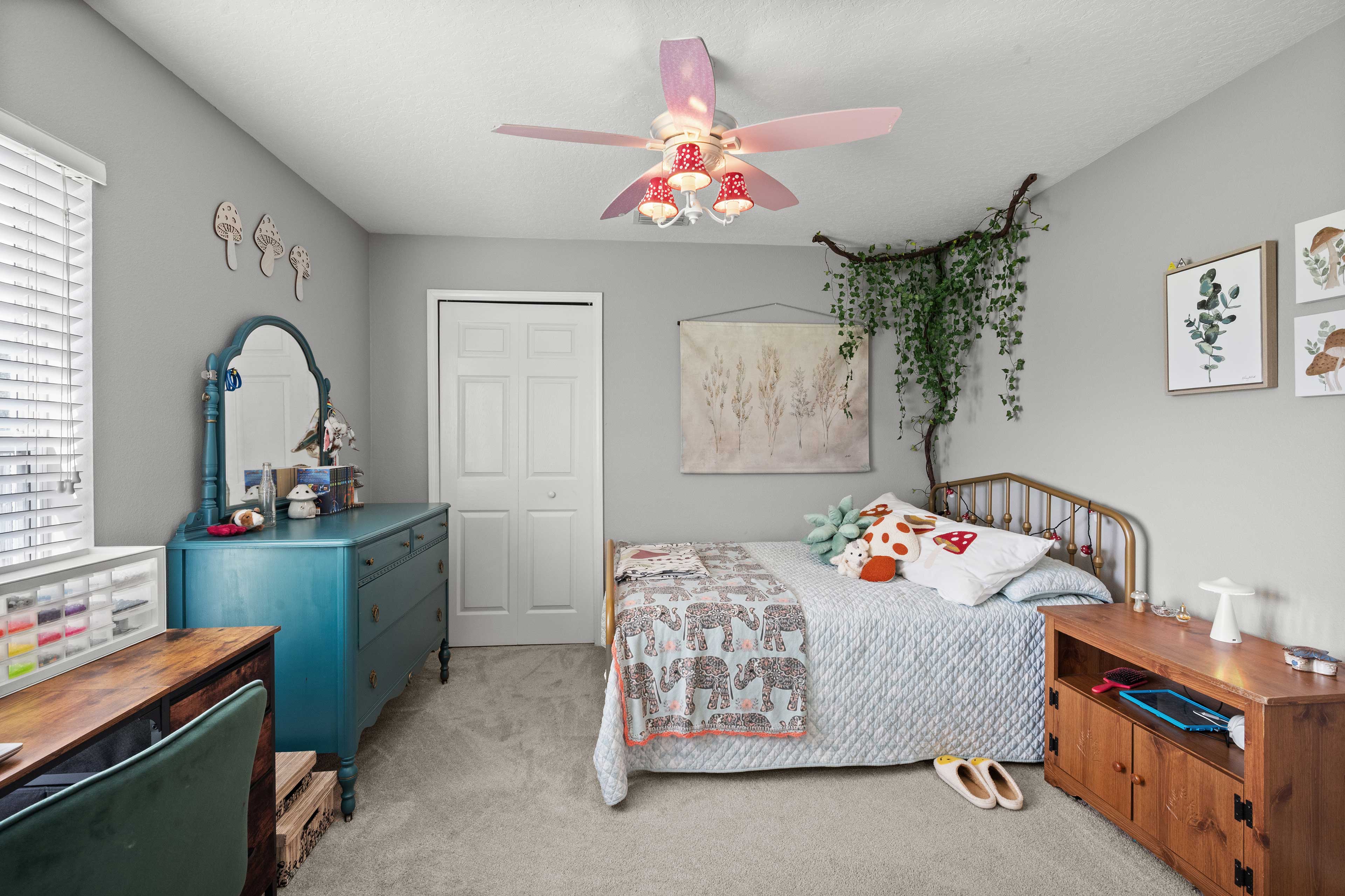 Plant City, Florida, 33567, United States, 4 Bedrooms Bedrooms, ,3 BathroomsBathrooms,Residential,For Sale,1974682