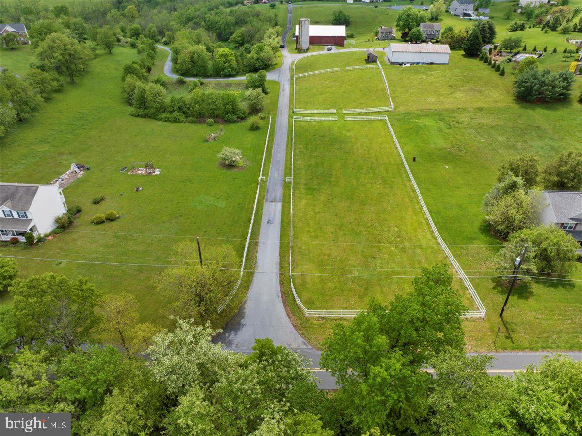 Mohrsville, Pennsylvania, 19541, United States, 4 Bedrooms Bedrooms, ,2 BathroomsBathrooms,Residential,For Sale,1827431