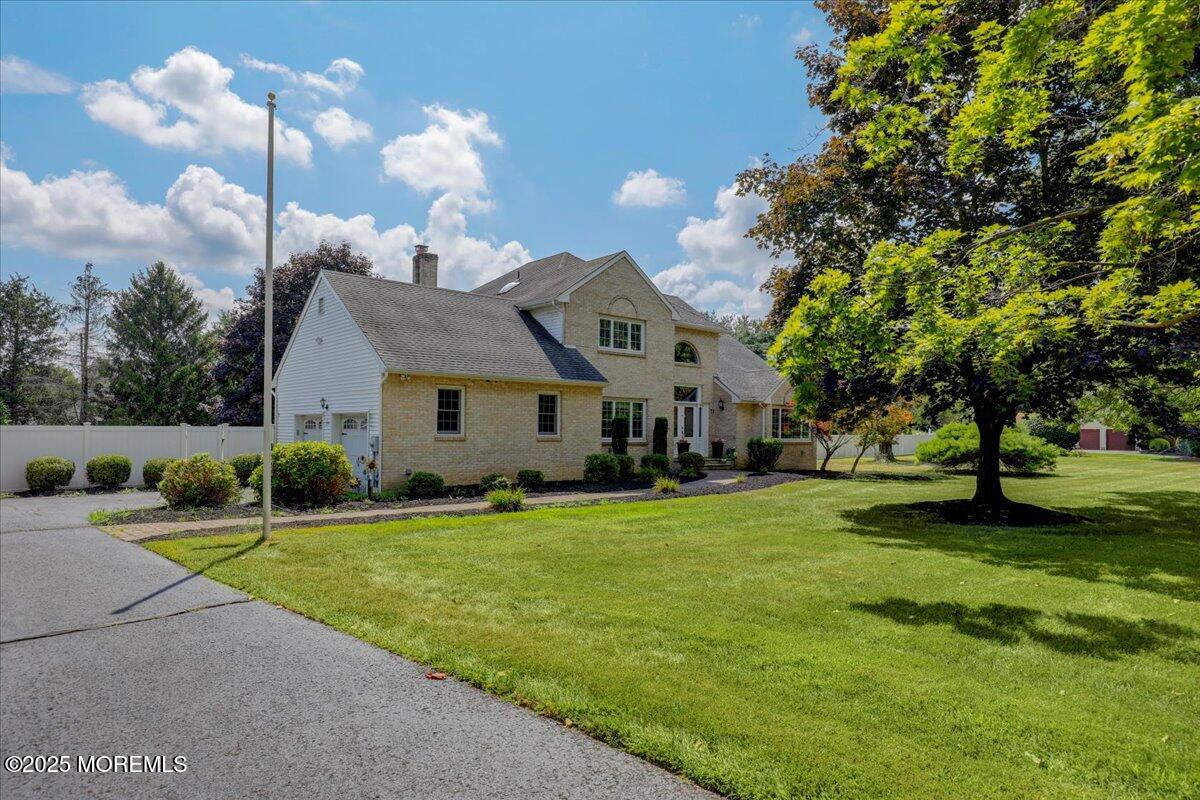 Freehold, New Jersey, 07728, United States, 5 Bedrooms Bedrooms, ,3 BathroomsBathrooms,Residential,For Sale,1914357