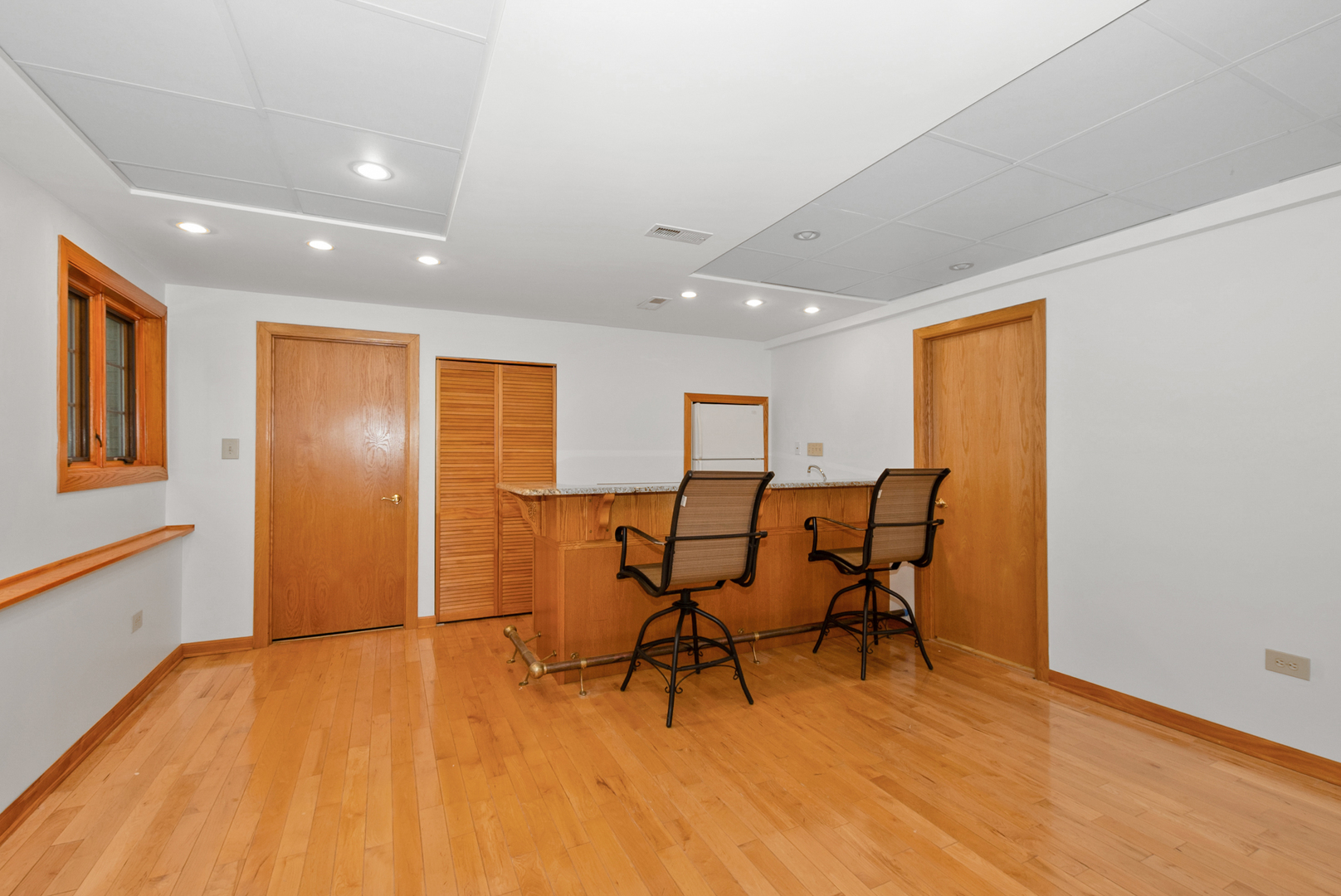 Palos Hills, Illinois, 60465, United States, 5 Bedrooms Bedrooms, ,5 BathroomsBathrooms,Residential,For Sale,1943646