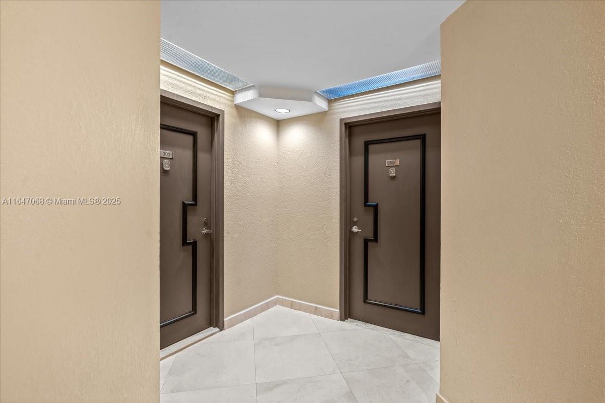 3598 Yacht Club Dr Unit 302, Aventura, Florida, 33180, United States, 3 Bedrooms Bedrooms, ,2 BathroomsBathrooms,Residential,For Sale,3598 Yacht Club Dr Unit 302,1622452
