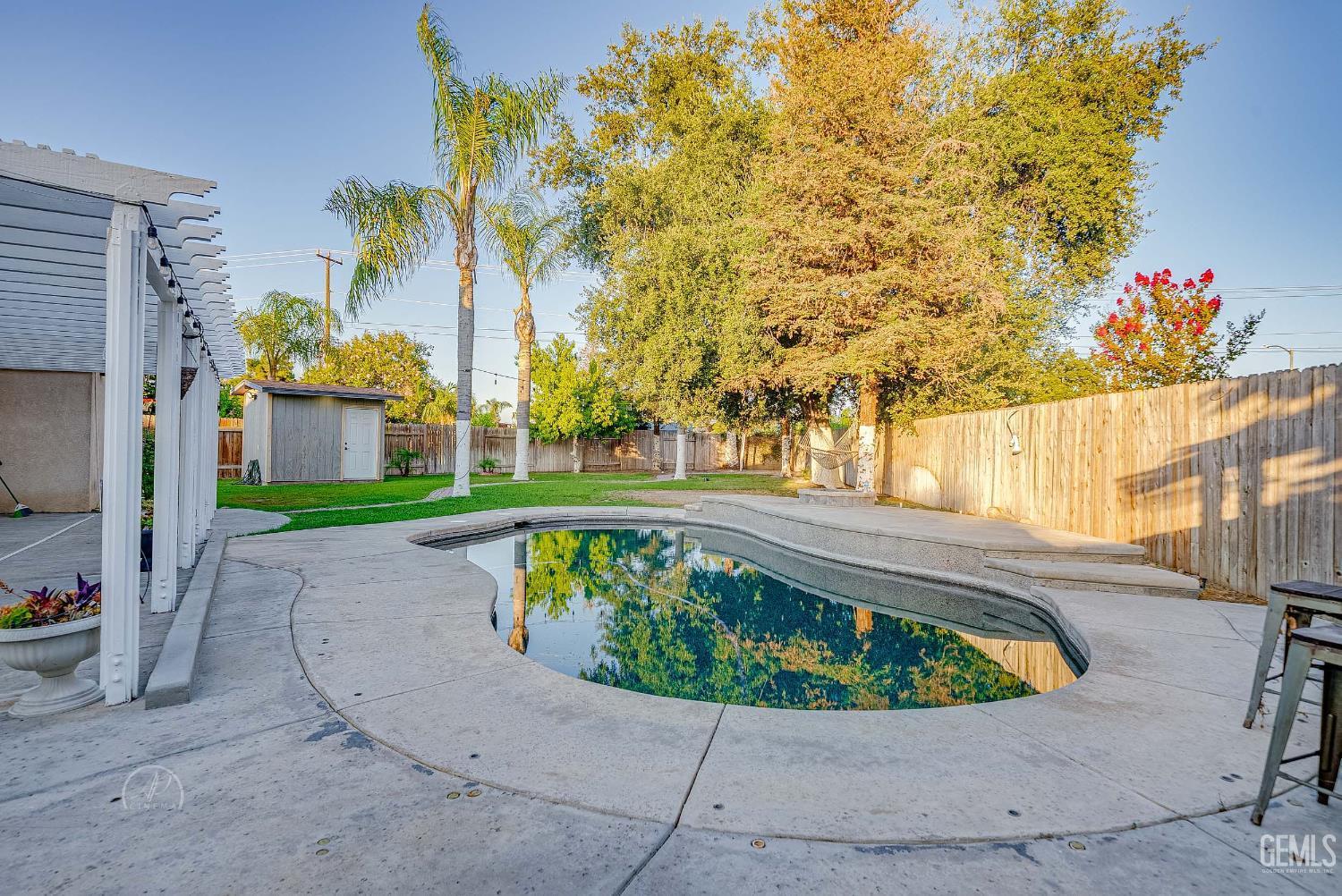 Bakersfield, California, 93313, United States, 4 Bedrooms Bedrooms, ,2 BathroomsBathrooms,Residential,For Sale,1882139