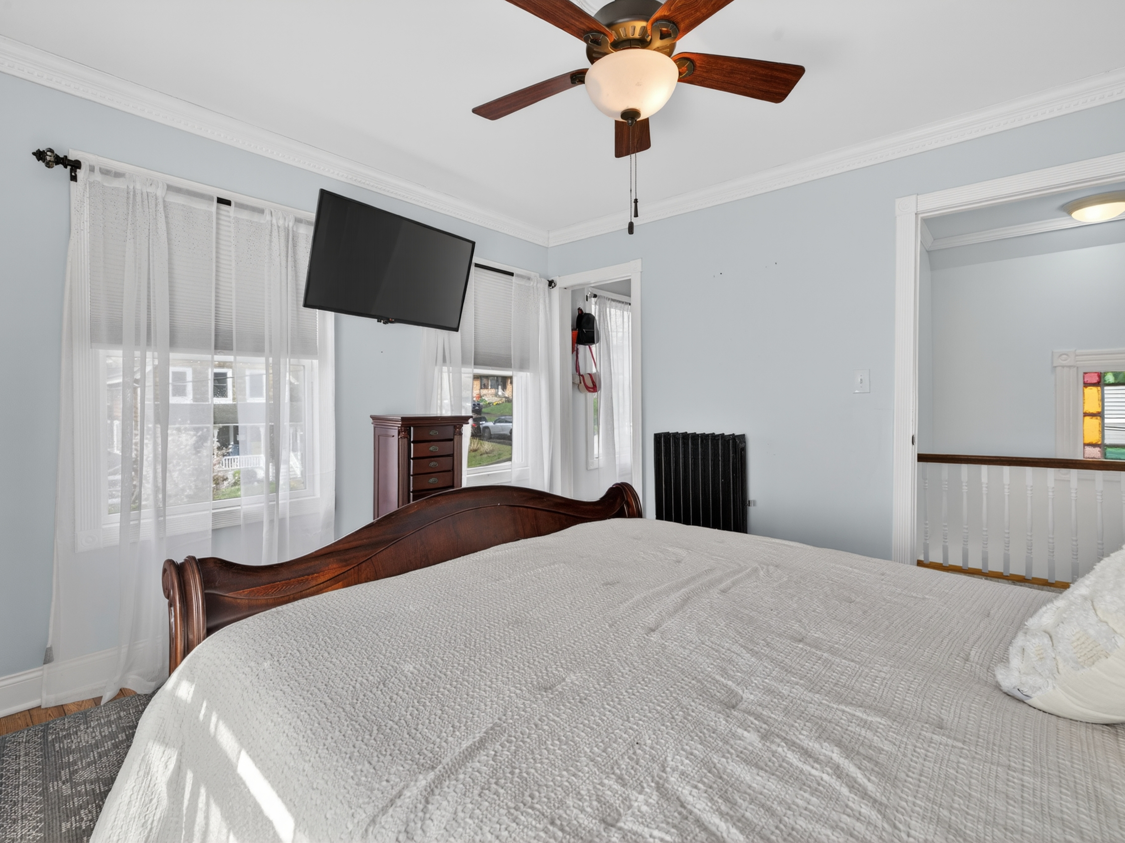  Refined Character & Private Outdoor Retreat in Heart of Mystic - 物件實景