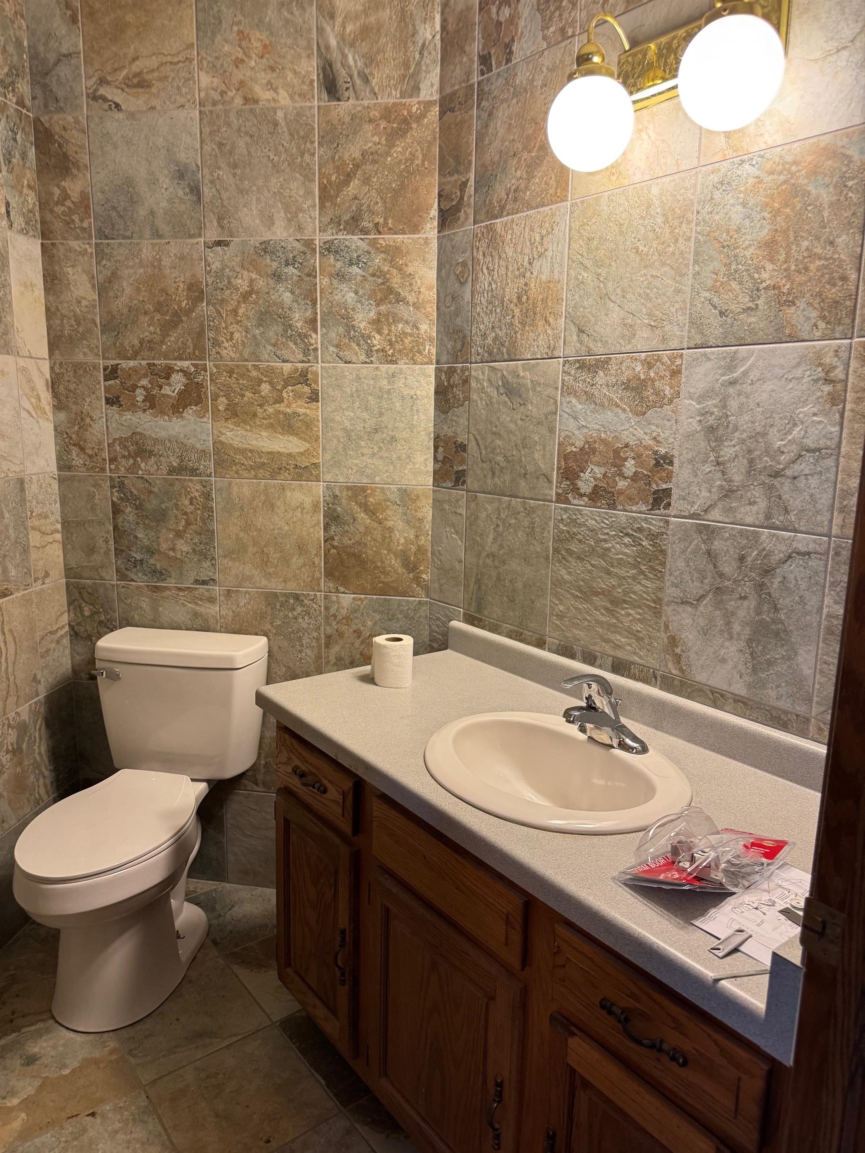 Janesville, Wisconsin, 53546, United States, 6 Bedrooms Bedrooms, ,5 BathroomsBathrooms,Residential,For Sale,1900550