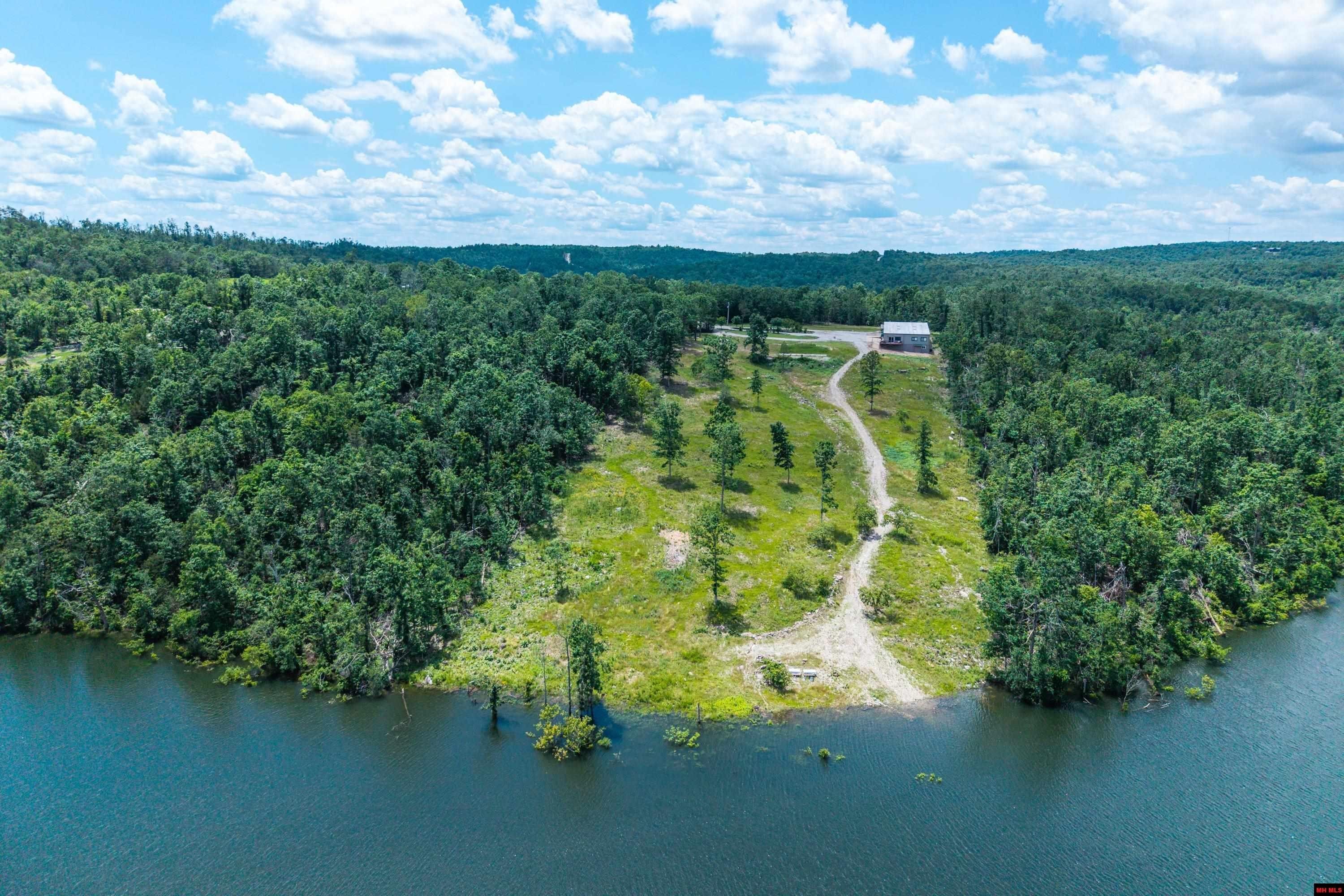 Mountain Home, Arkansas, 72653, United States, 1 Bedroom Bedrooms, ,1 BathroomBathrooms,Residential,For Sale,1974549