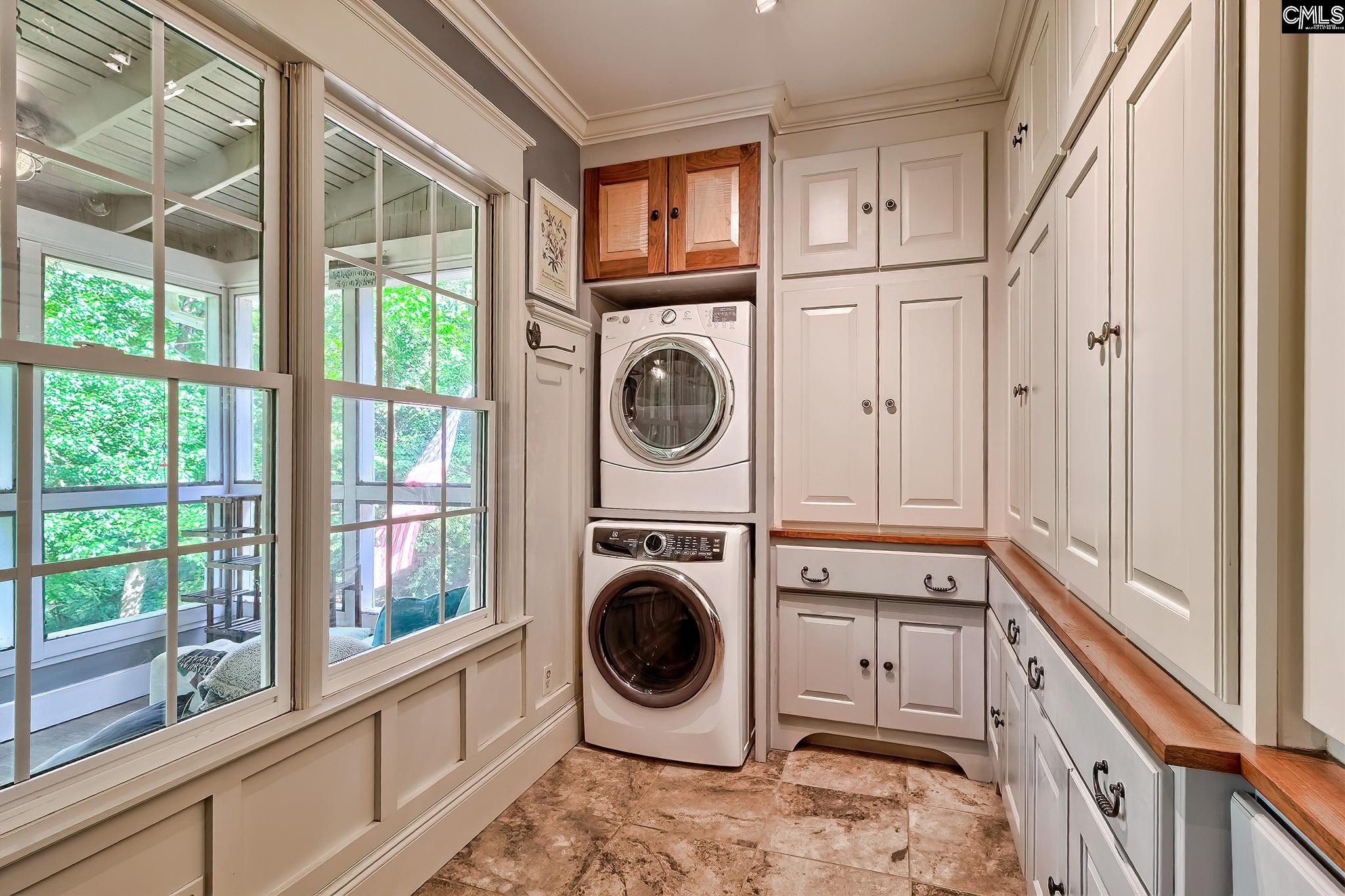 Irmo, South Carolina, 29063, United States, 5 Bedrooms Bedrooms, ,4 BathroomsBathrooms,Residential,For Sale,1820977