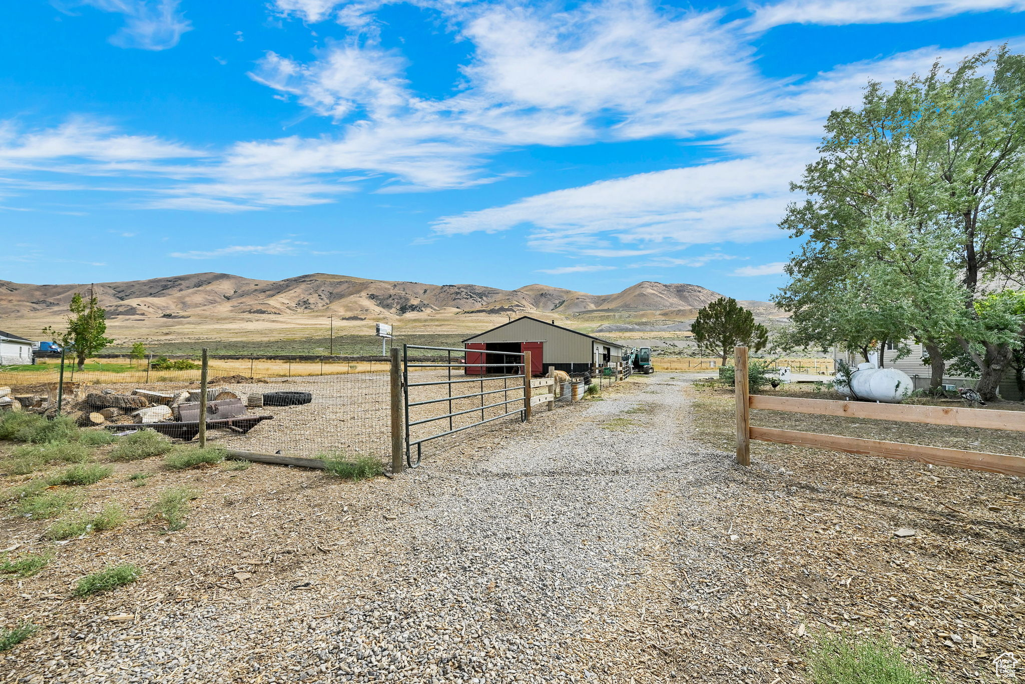 Tremonton, Utah, 84337, United States, 4 Bedrooms Bedrooms, ,3 BathroomsBathrooms,Residential,For Sale,1924806