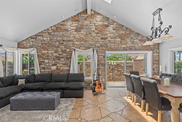 San Clemente, California, 92673, United States, 3 Bedrooms Bedrooms, ,3 BathroomsBathrooms,Residential,For Sale,1978829