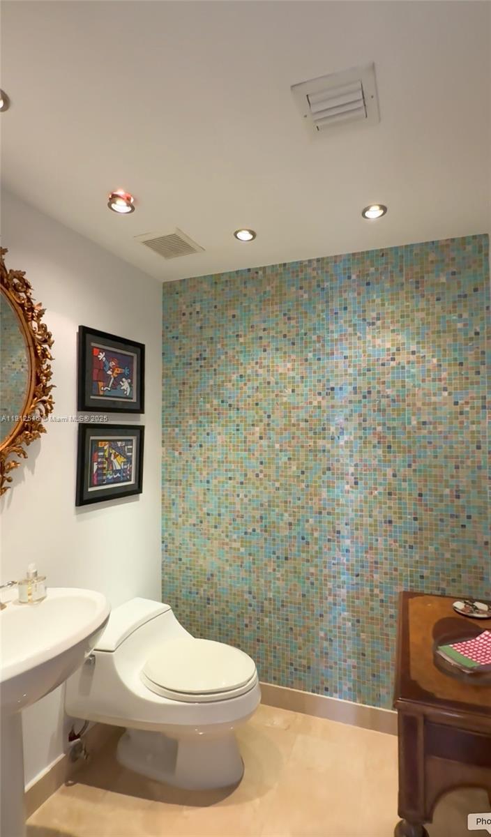 Surfside, Florida, 33154, United States, 3 Bedrooms Bedrooms, ,4 BathroomsBathrooms,Residential,For Sale,1992863